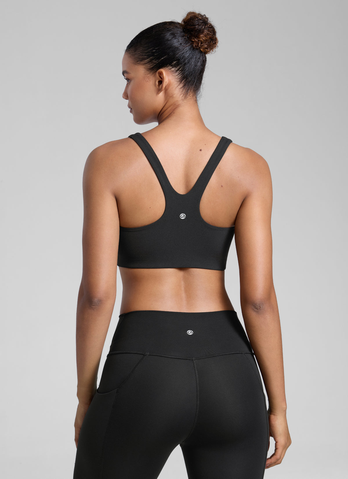 CRZ YOGA Womens Butterlift Double Lined Square Neck Yoga Sports Bra Black @model_info:Barbara