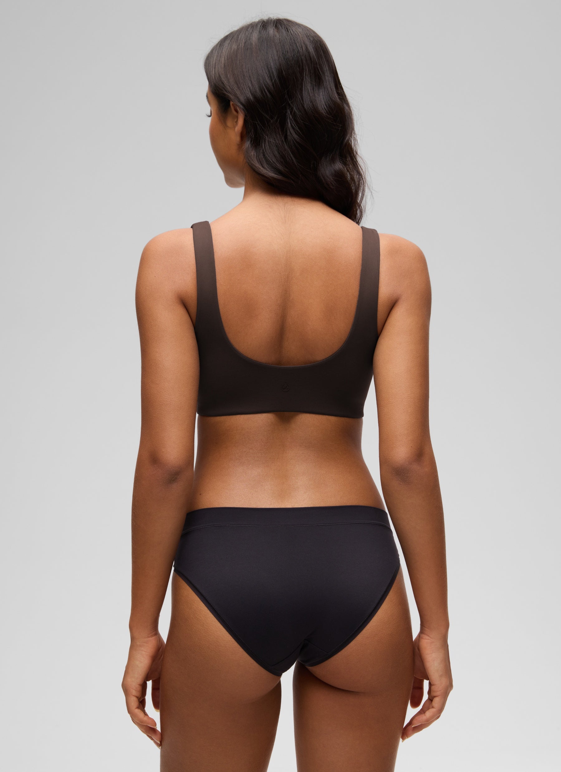 CRZ YOGA Women's Softhold Wireless Double Lined U Back Everyday Bra Hot Fudge Brown @model_info:Liss