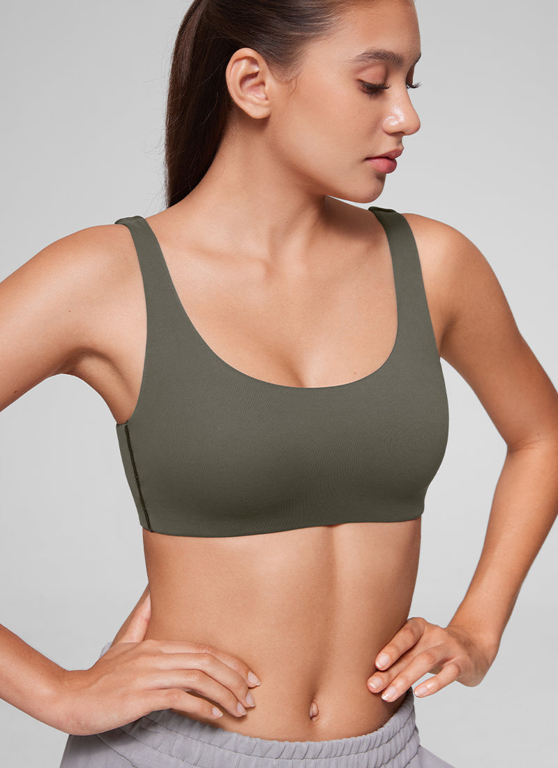 CRZ YOGA Women's Softhold Wireless Double Lined U Back Everyday Bra Light Army Green @model_info:Thais