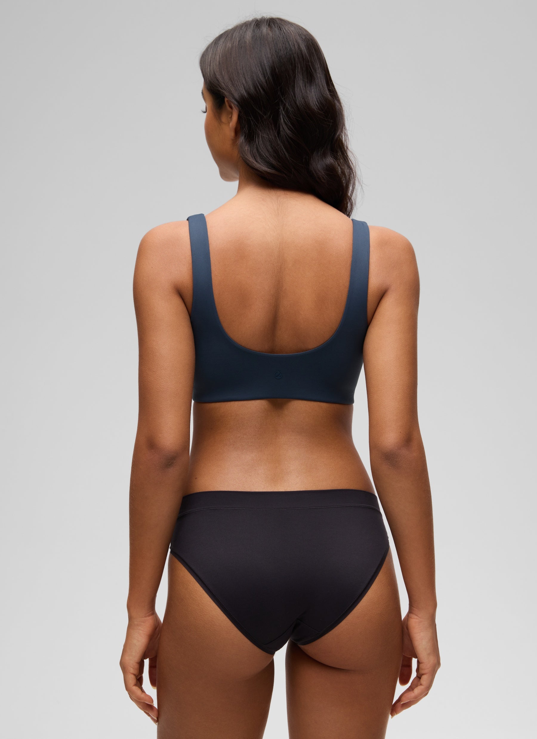 CRZ YOGA Women's Softhold Wireless Double Lined U Back Everyday Bra Sargasso @model_info:Liss