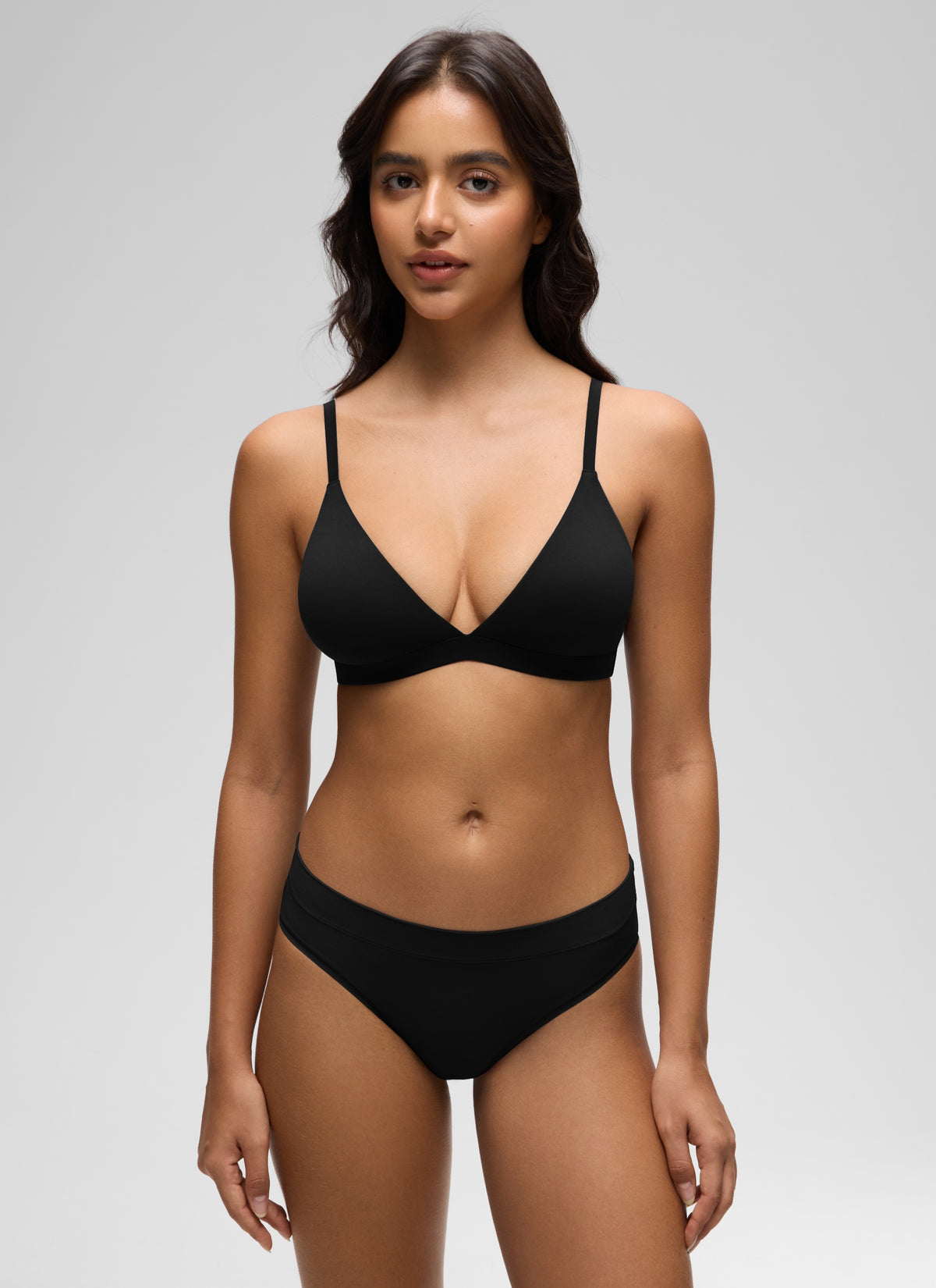 CRZ YOGA Softhold Womens Double Lined Wireless Triangle Bralette Black @model_info:Liss