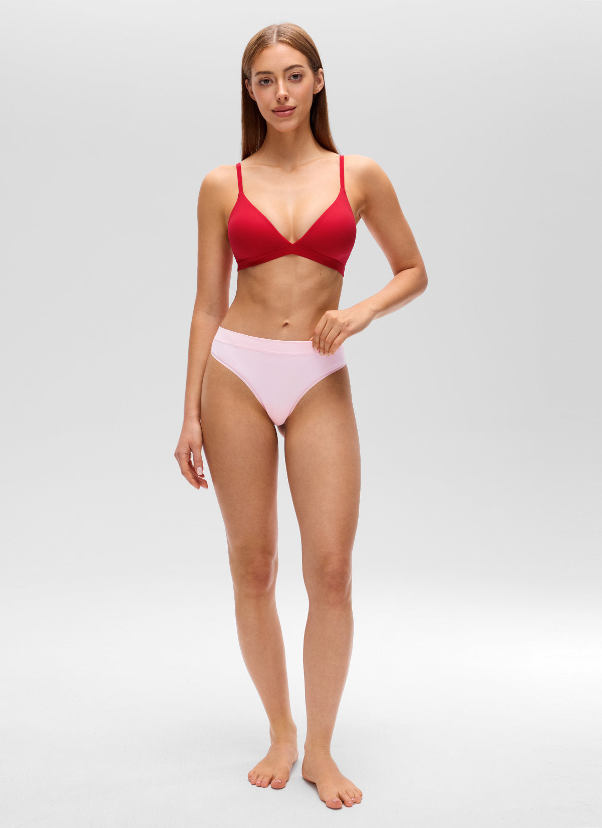 CRZ YOGA Softhold Womens Double Lined Wireless Triangle Bralette Lipstick Red @model_info:Lary