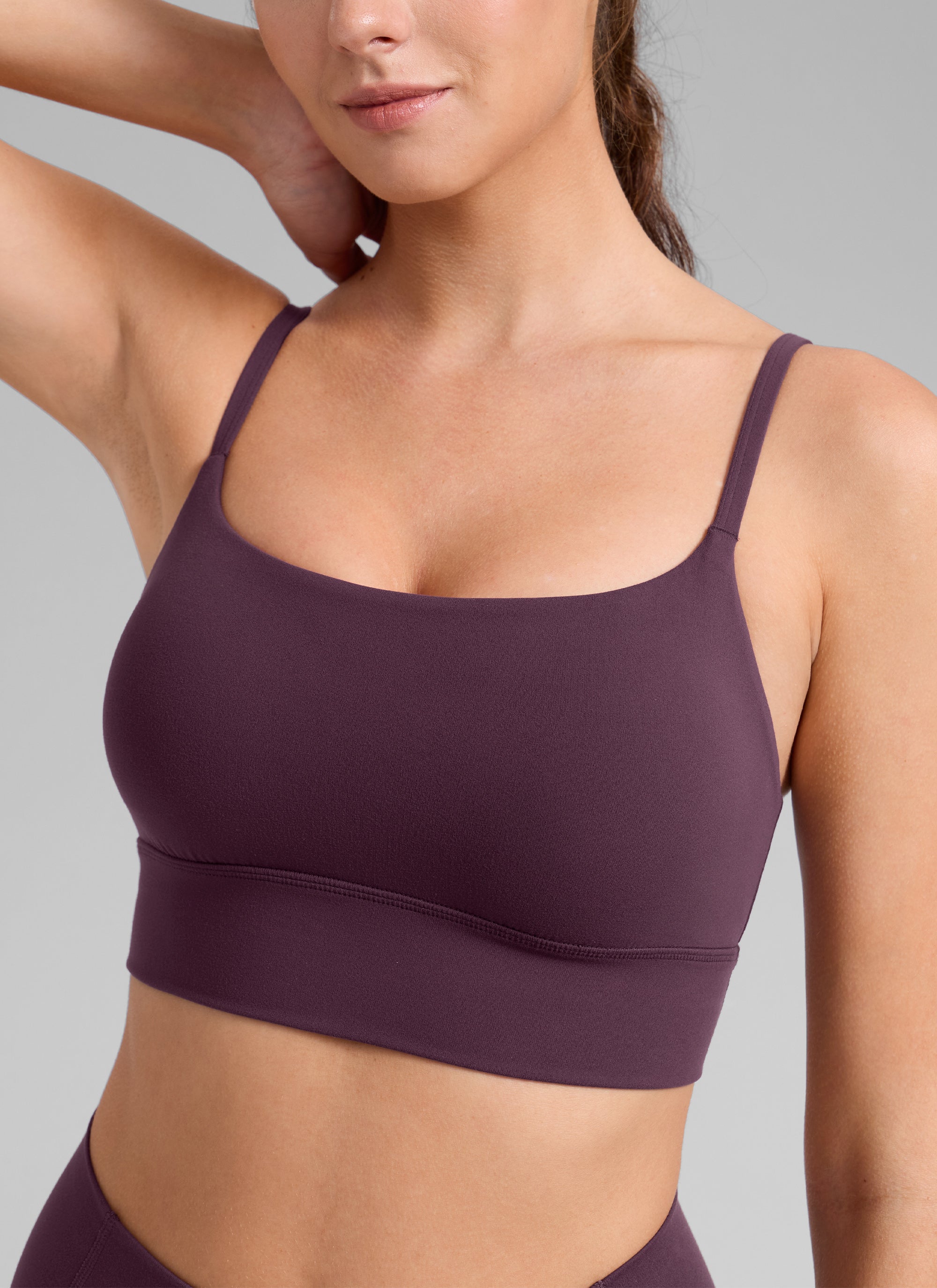 CRZ YOGA Women's Butterlift Yoga Longline Built in Bra Sports Bra Deep Purple @model_info:Gelya