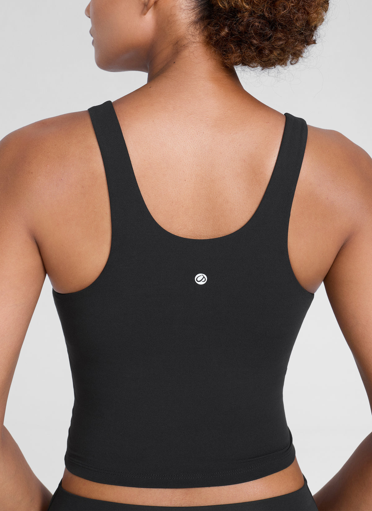 CRZ YOGA Womens Butterlift Racerback U Neck Yoga Built in Bra Tank Black @model_info:Barbara