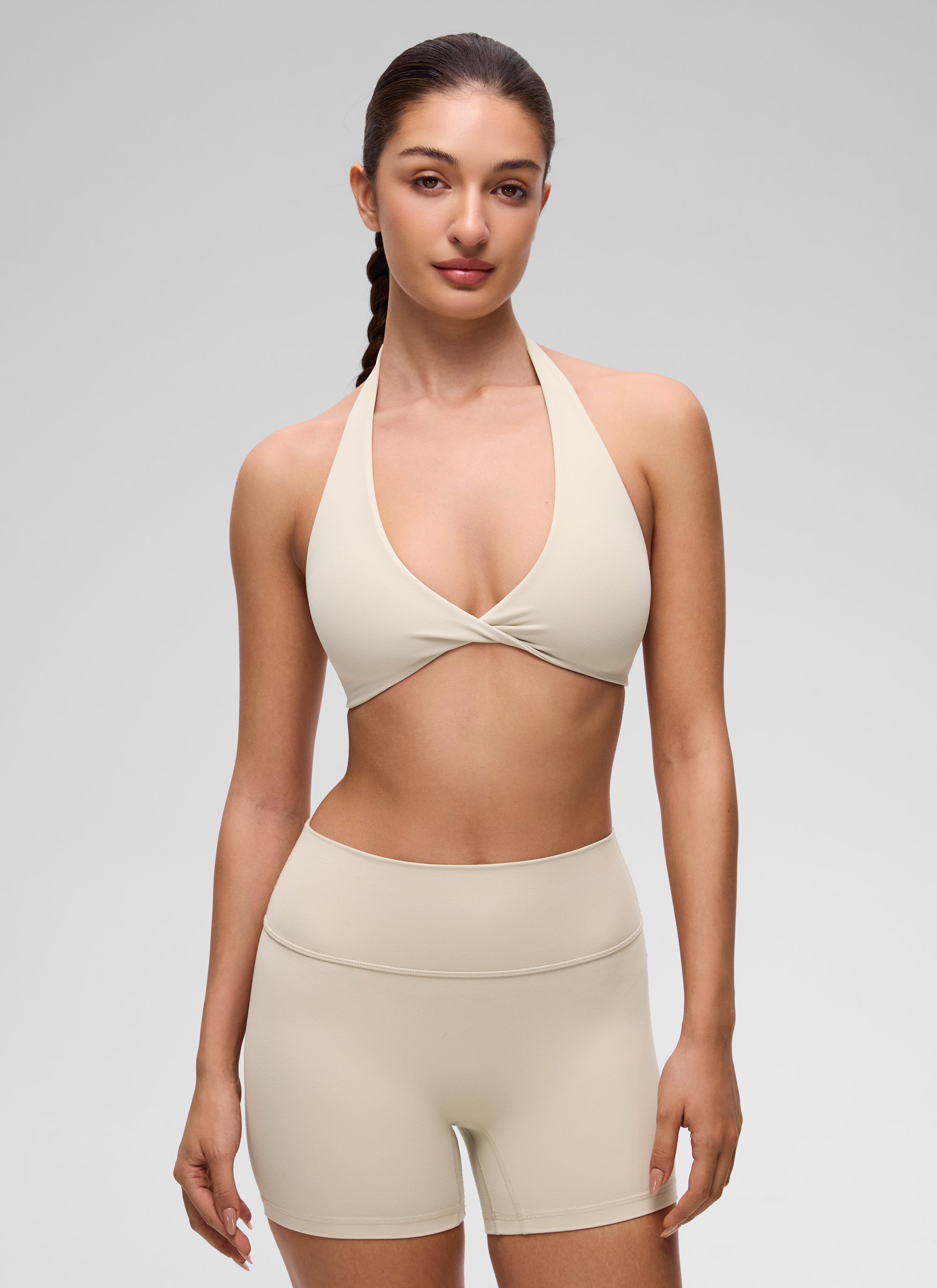 CRZ YOGA Women's Butterluxe Yoga V Neck Crop Double Lined Sports Bra Mojave Tan @model_info:Inga
