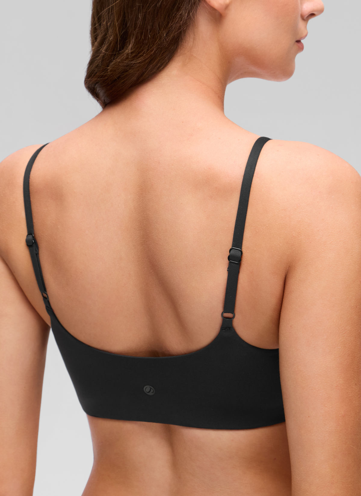 CRZ YOGA Women's Softhold Casual V Neck Mold Spaghetti Strap Bralette Black @model_info:Gelye