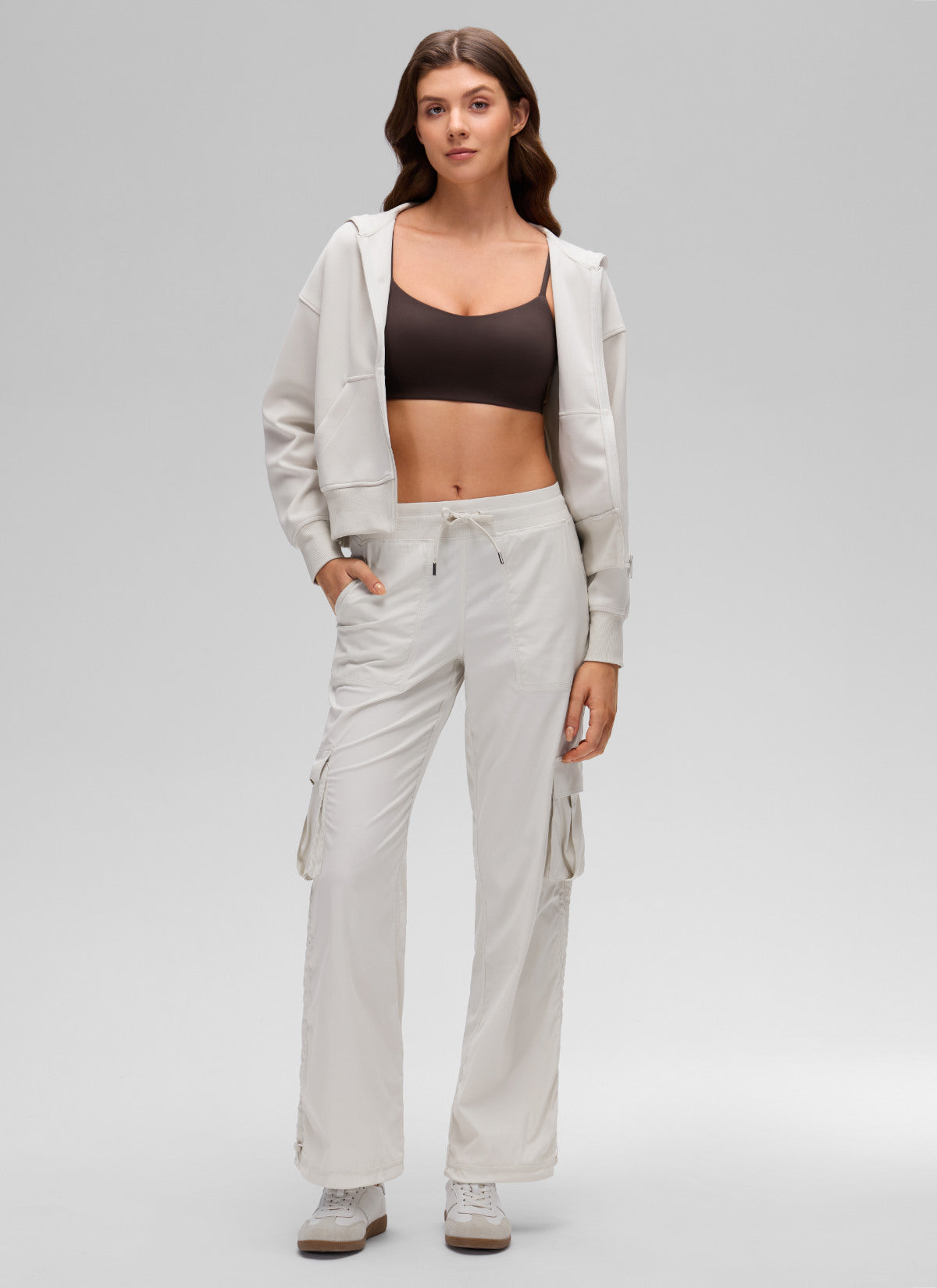 CRZ YOGA Women's Softhold Casual V Neck Mold Spaghetti Strap Bralette Hot Fudge Brown @model_info:Gelye