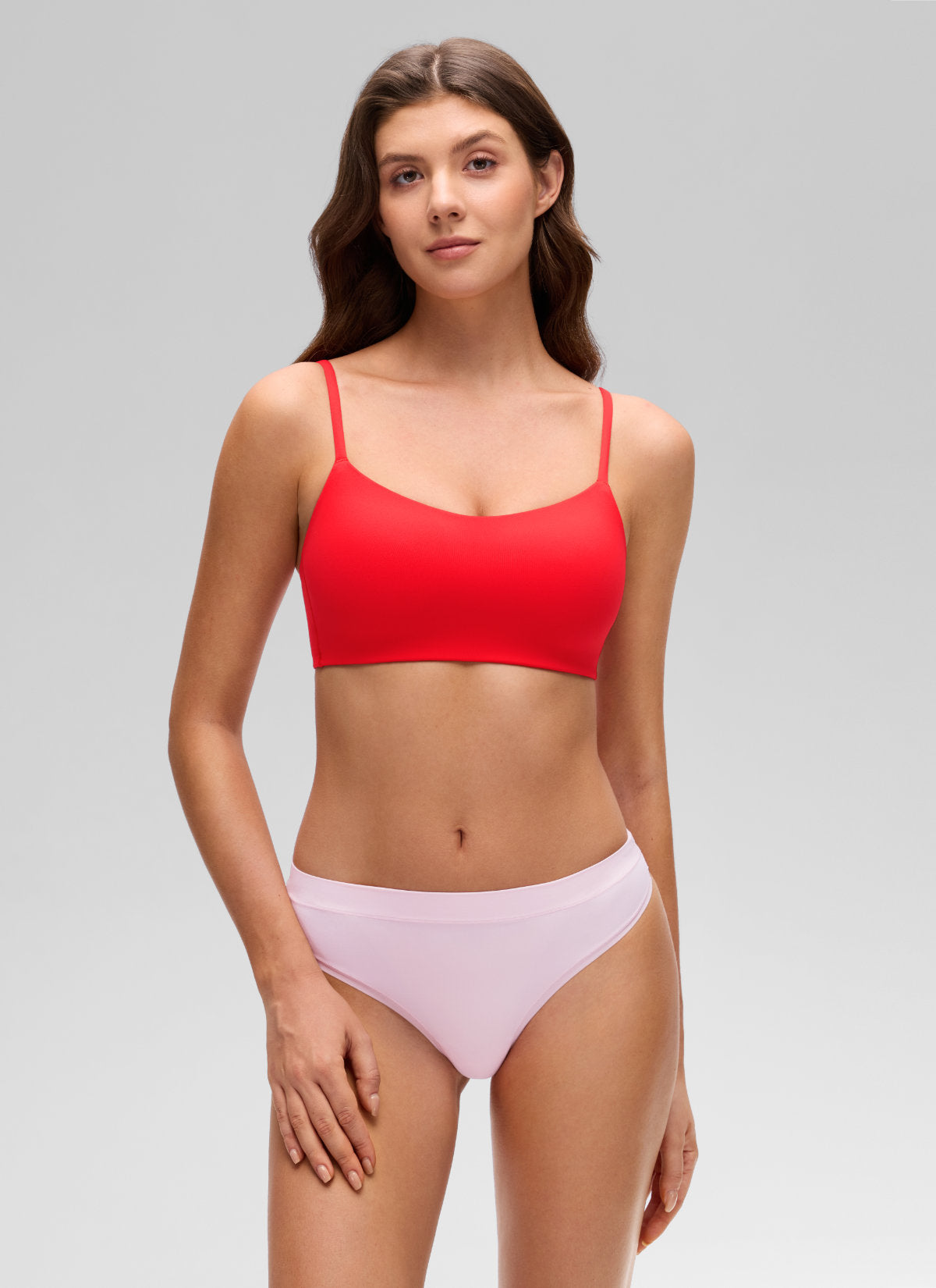CRZ YOGA Women's Softhold Casual V Neck Mold Spaghetti Strap Bralette Deep Red @model_info:Gelye