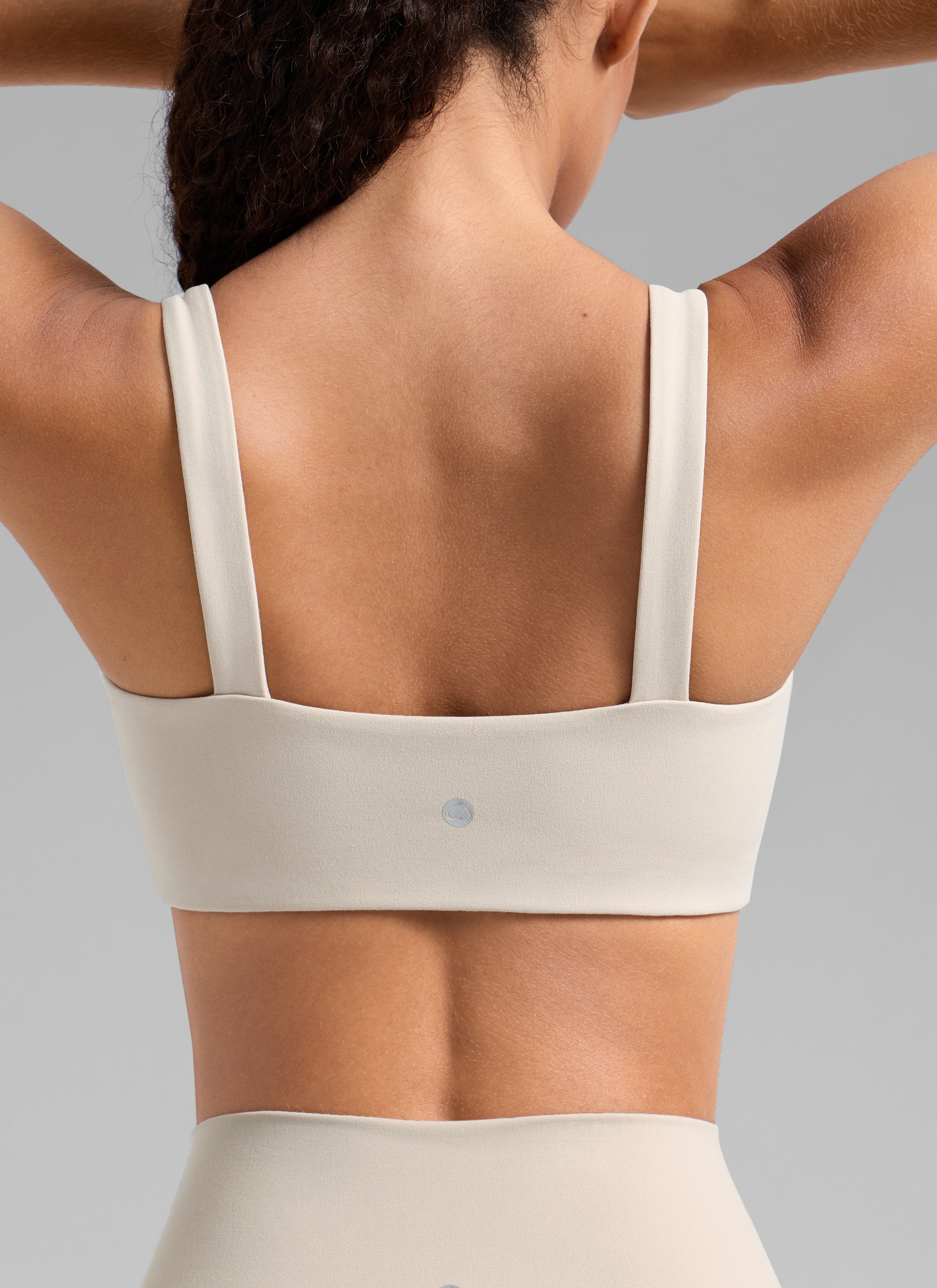CRZ YOGA Women's Butterlift Workout Square Neck Built in Sports Bra Mojave Tan @model_info:Gabi