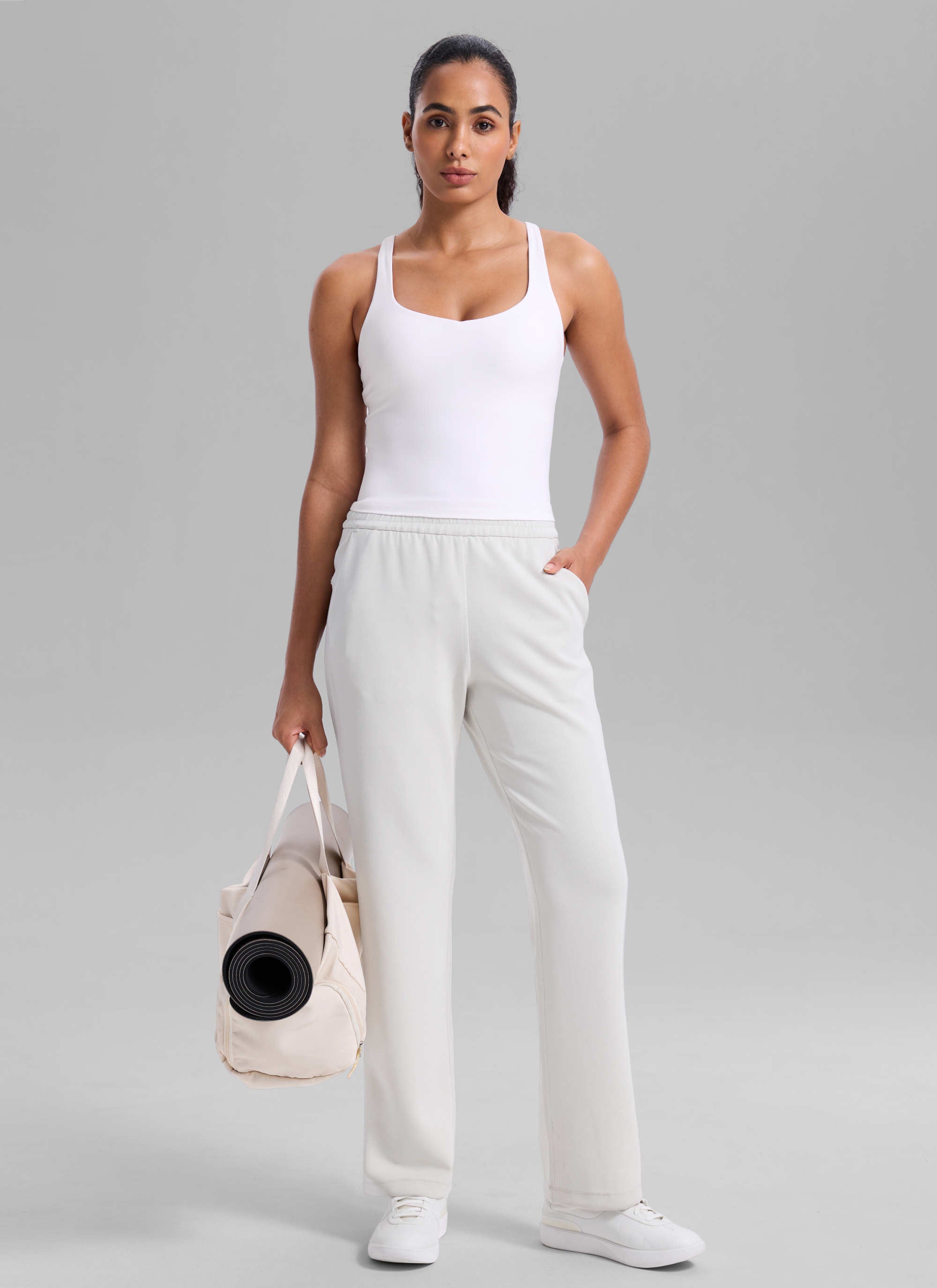 CRZ YOGA Women's Butterlift Workout V Neck Racerback Built in Bra Tank White @model_info:Nicole