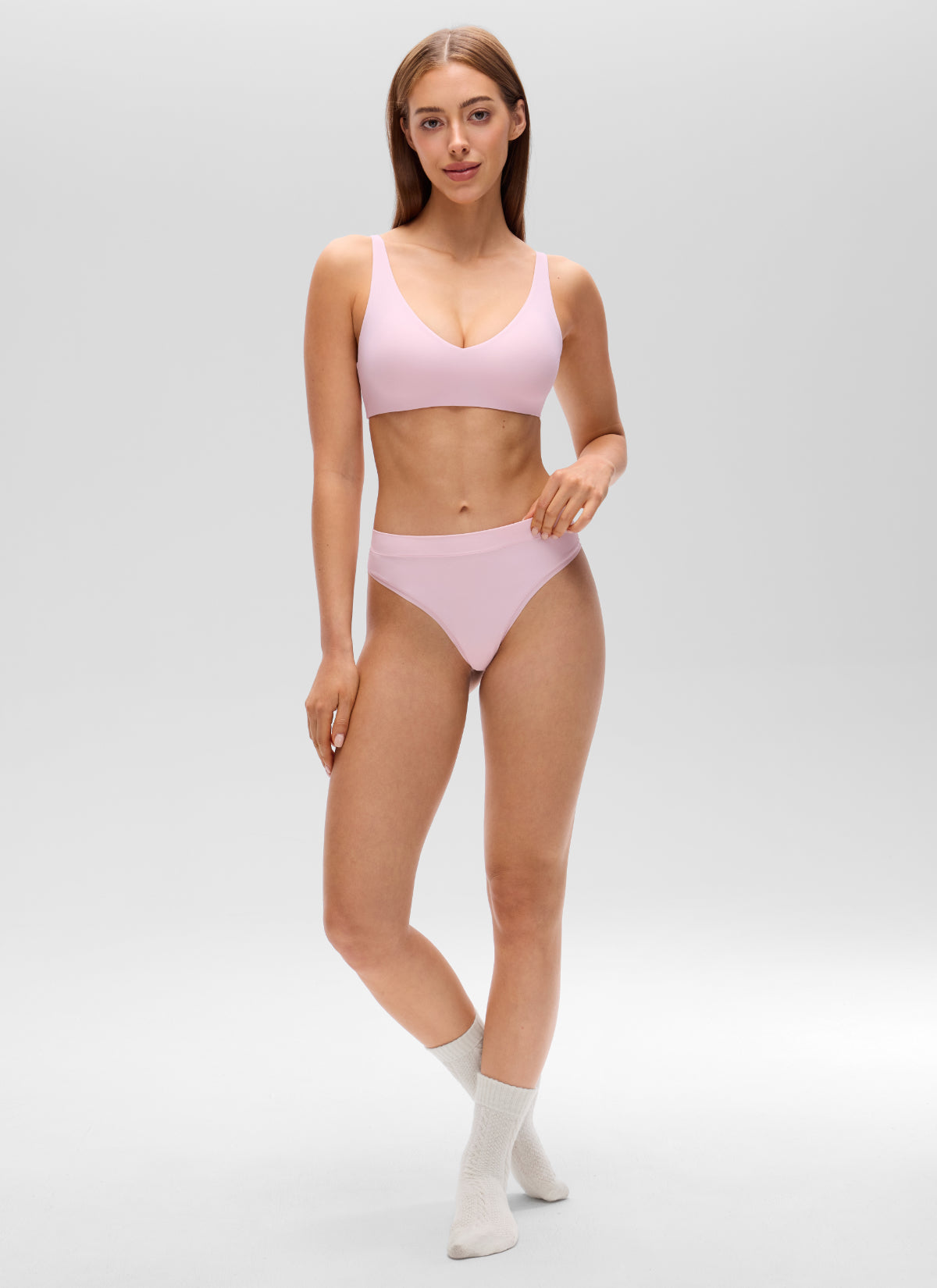 CRZ YOGA Women's Softhold Casual V Neck Backless Double Lined Bralette Strawberry Pink @model_info:Lary