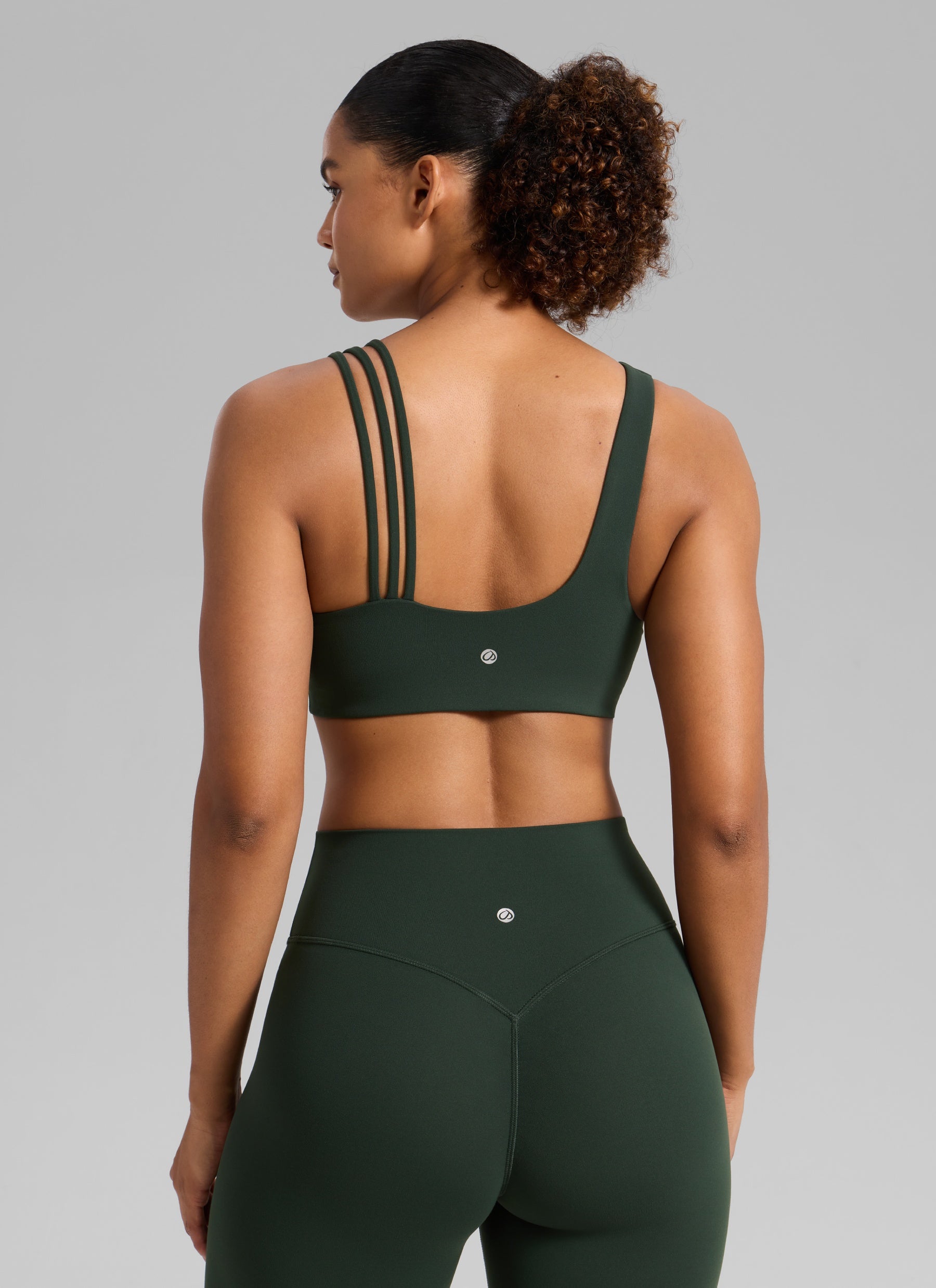 Women's Butterlift® Yoga Asymmetric Straps Sports Bra Medium Support Legend Green @model_info:Barbara