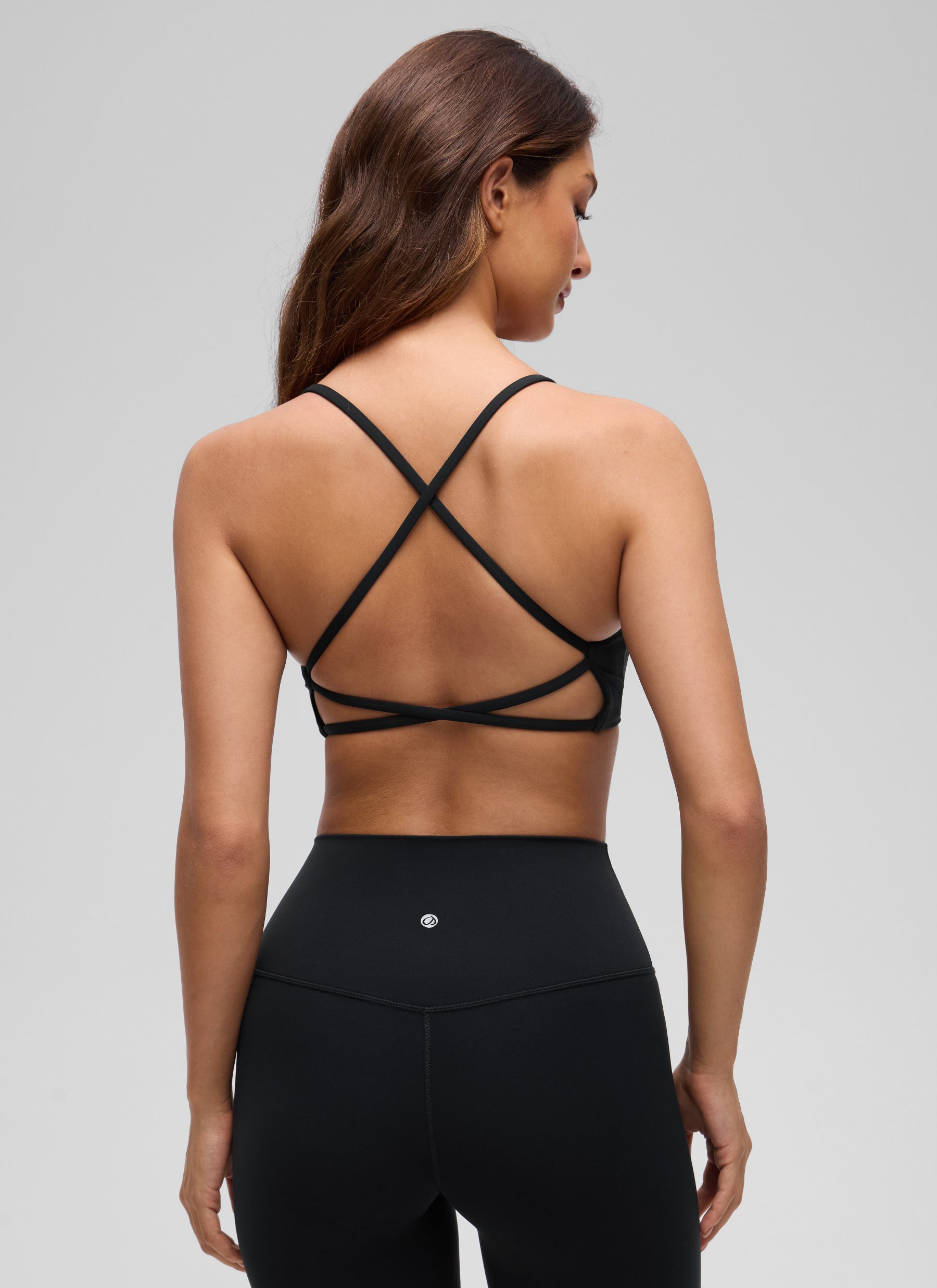 CRZ YOGA Women's Butterluxe Yoga V Neck Strappy Open Back Sports Bra Black @model_info:I