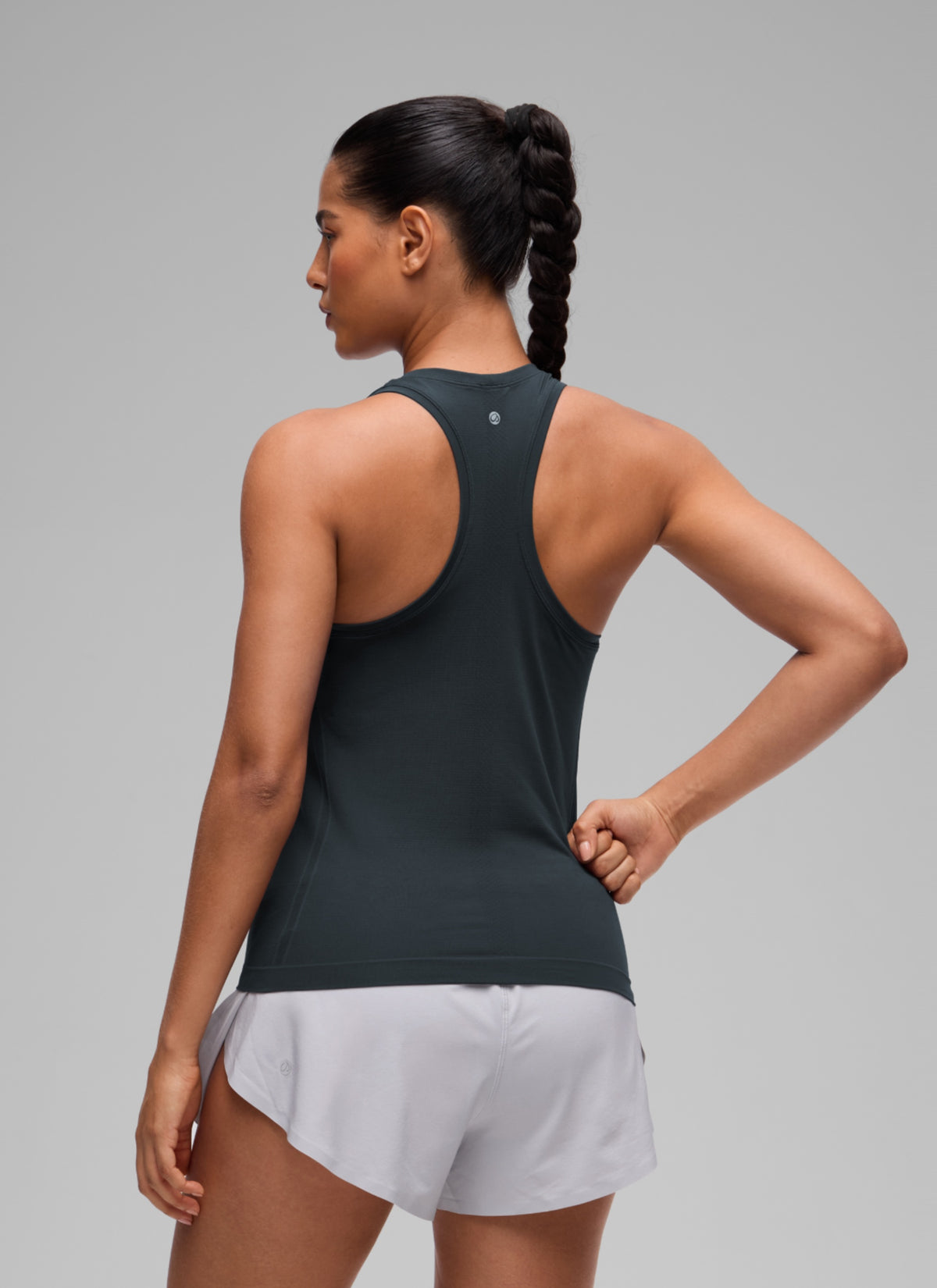 CRZ YOGA Women's Yoga Slim Fit Seamless Tank Crew Neck Racerback True Navy @model_info:C