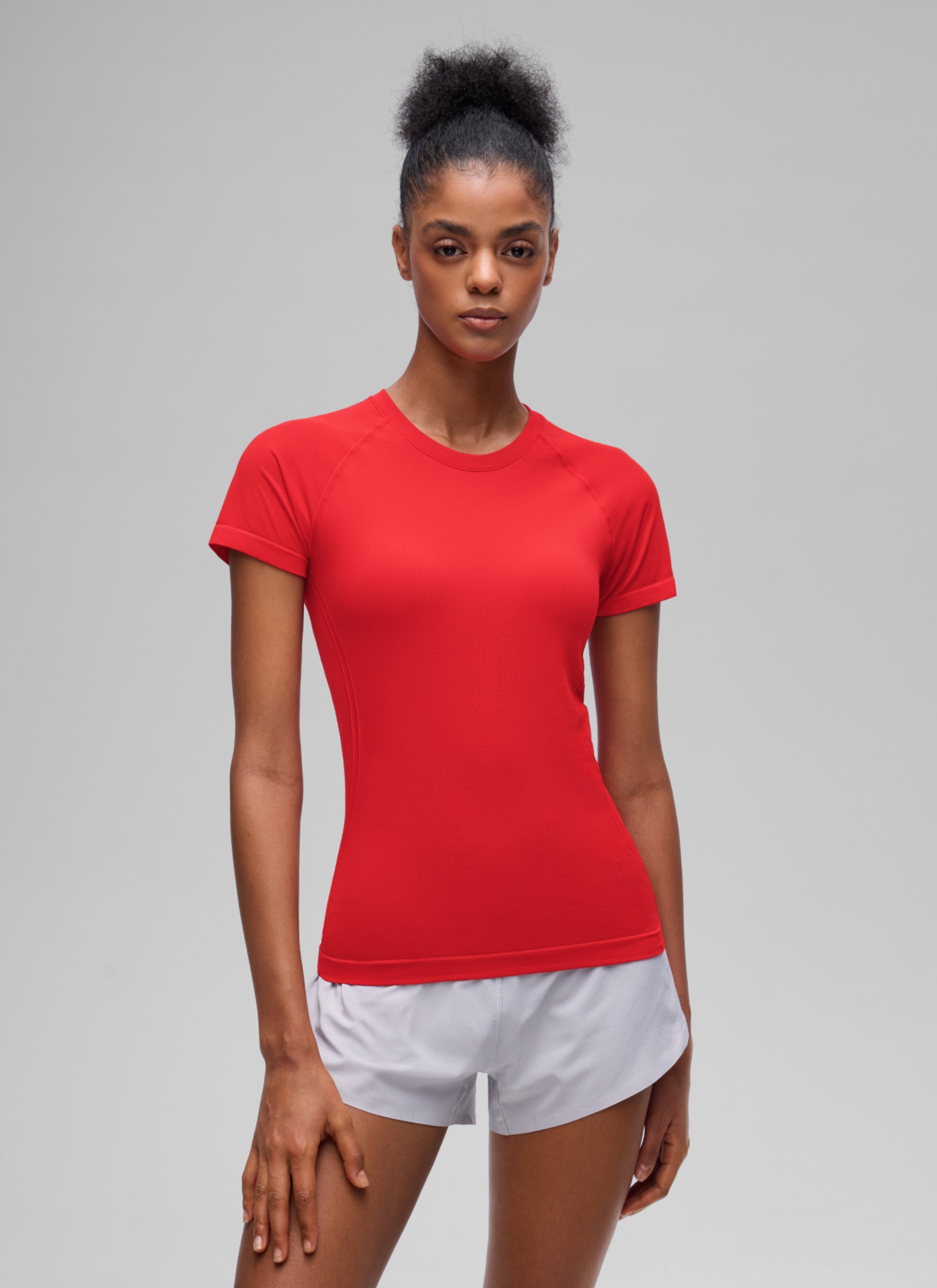 CRZ YOGA Women's Running Classic Fit Shirts Seamless Short Sleeves Deep Red @model_info:D