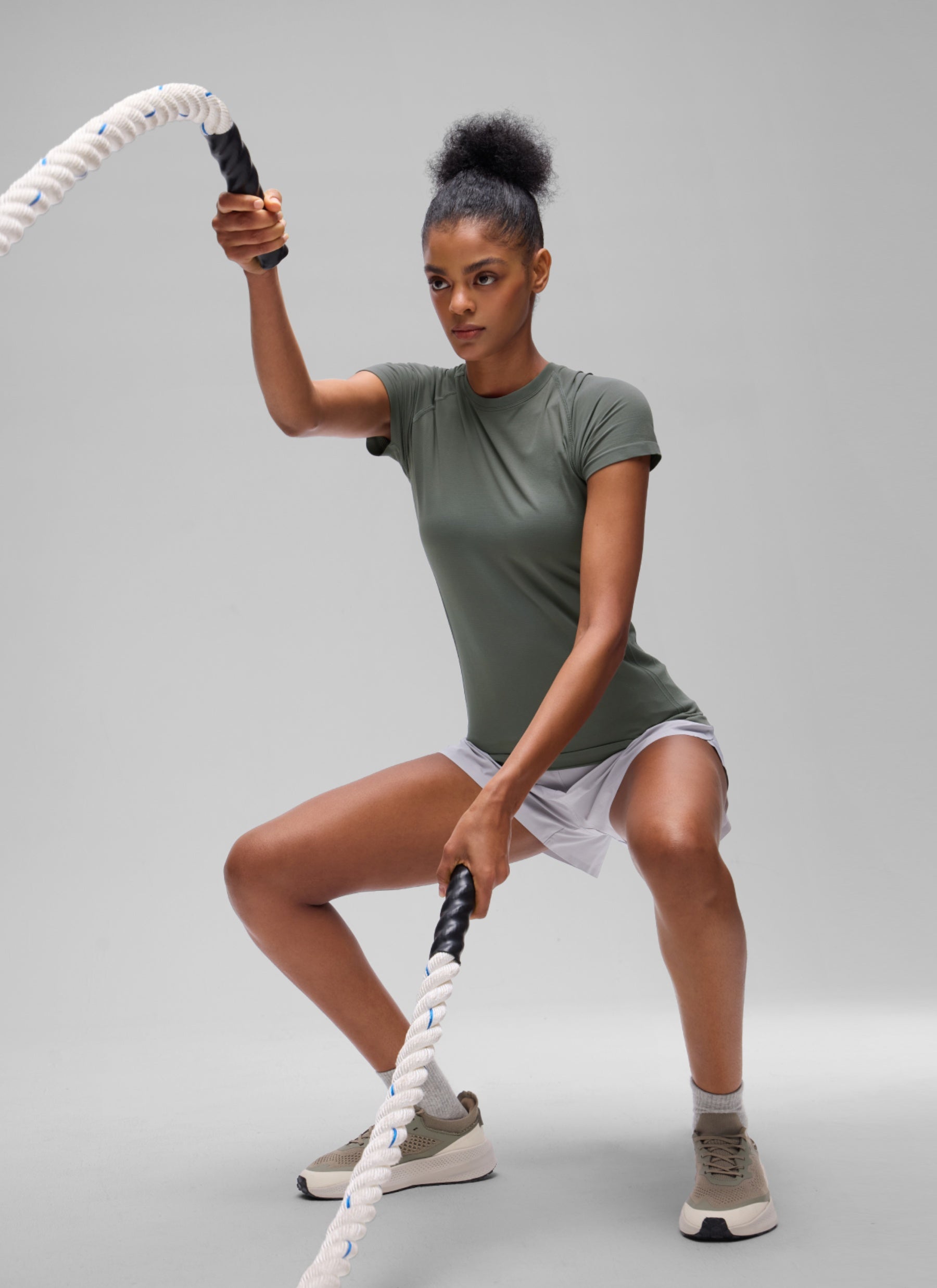 CRZ YOGA Women's Running Classic Fit Shirts Seamless Short Sleeves Grey Sage @model_info:D
