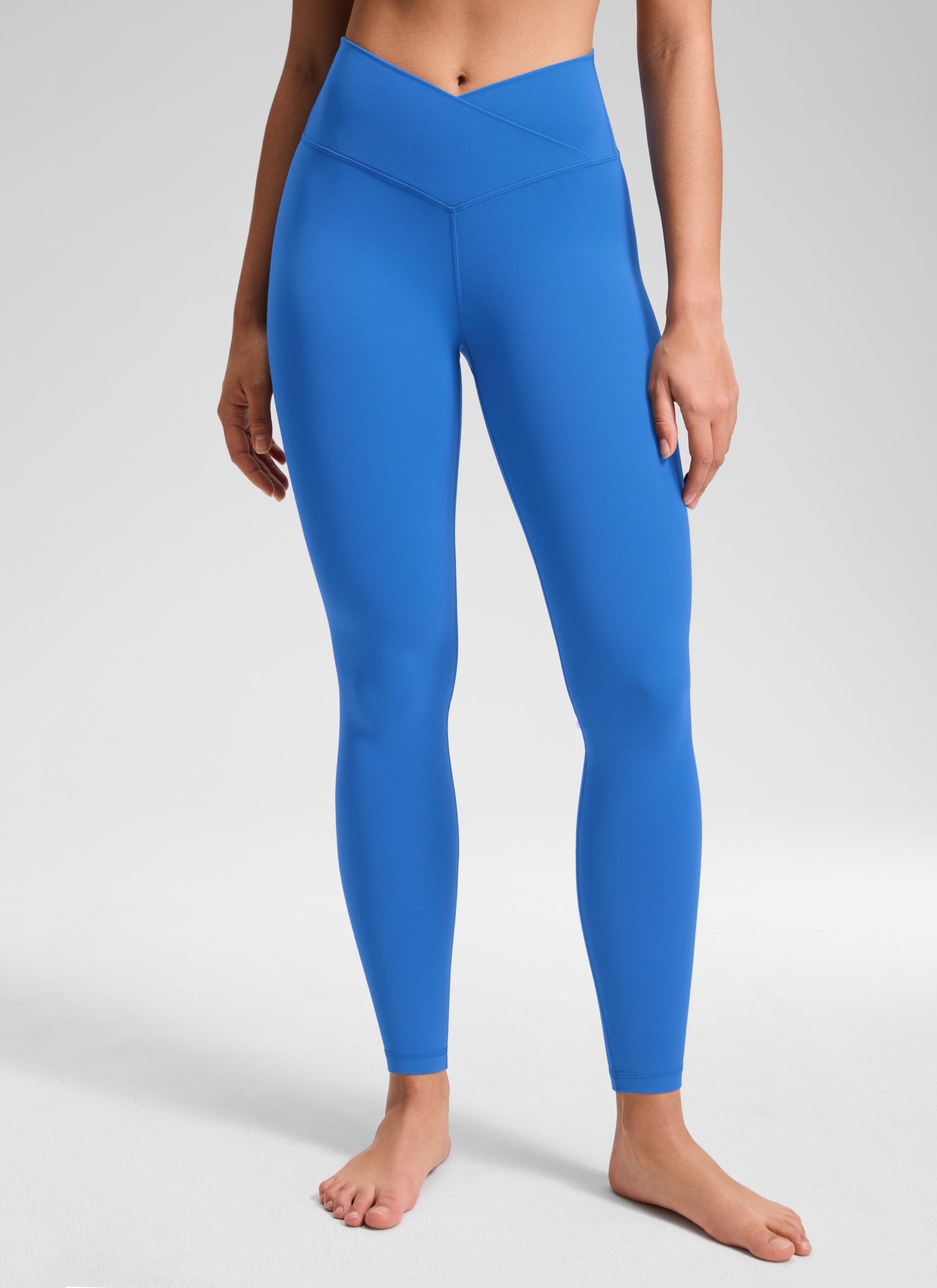 CRZ YOGA Women's High Rise Butterluxe Yoga Leggings 28'' V Cross Waist Sparkle Blue @model_info:Fiona