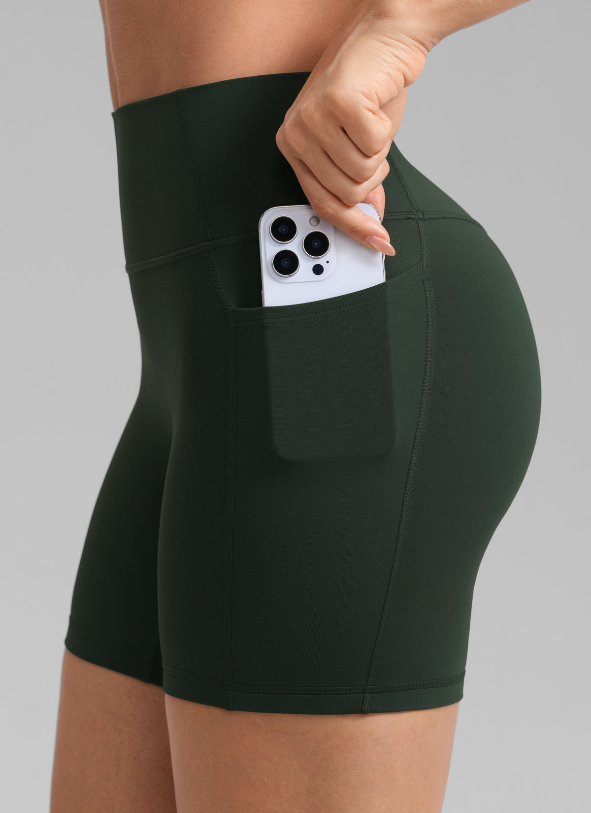 CRZ YOGA Butterlift Womens Scrunch Butt No Front Seam Pocket Biker Shorts 5'' Legend Green @model_info:A