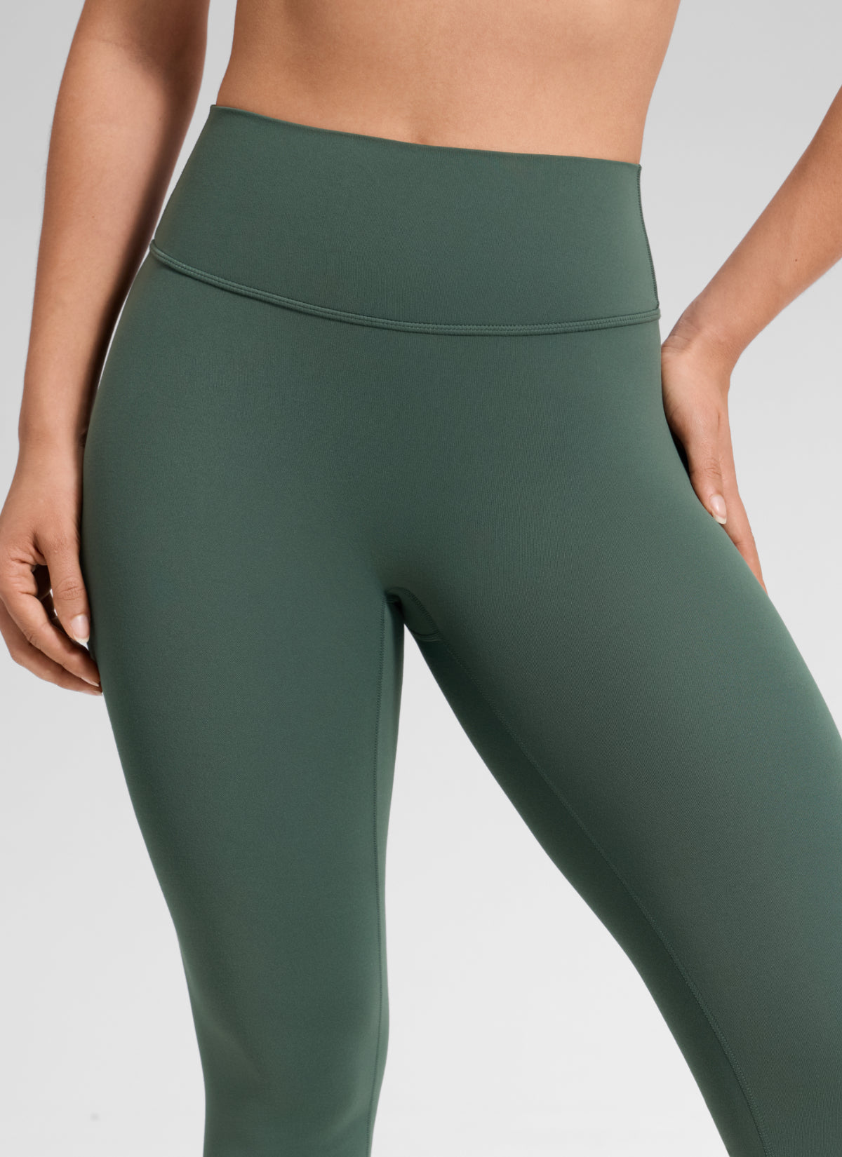 CRZ YOGA Softretch Secretsculpt™ Minor High Rise Front Seam Legging Dark Forest Green @model_info:Mavi