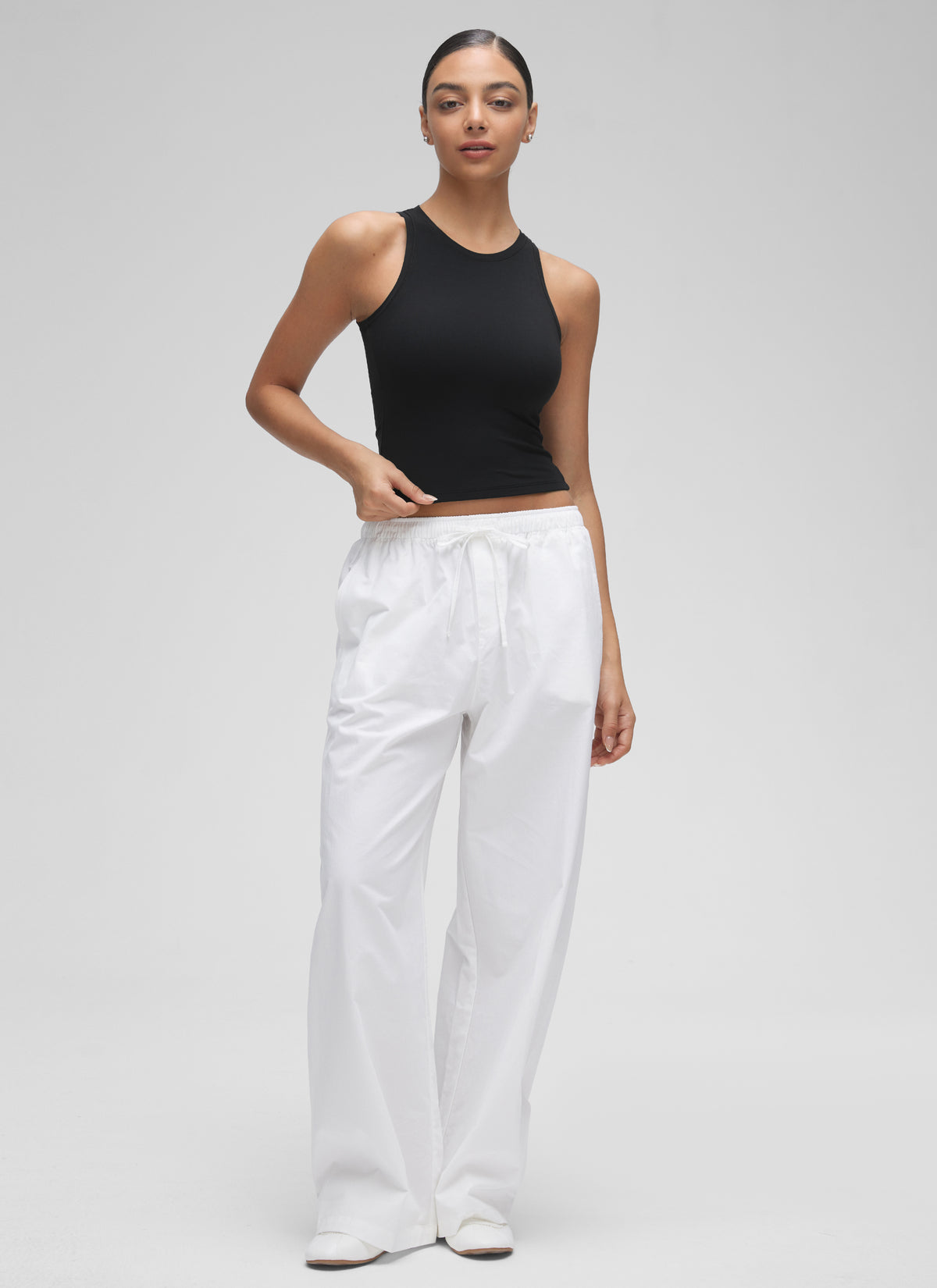 CRZ YOGA Women High Neck Casual Double Lined Sleeveless Tanks Black @model_info:Anano