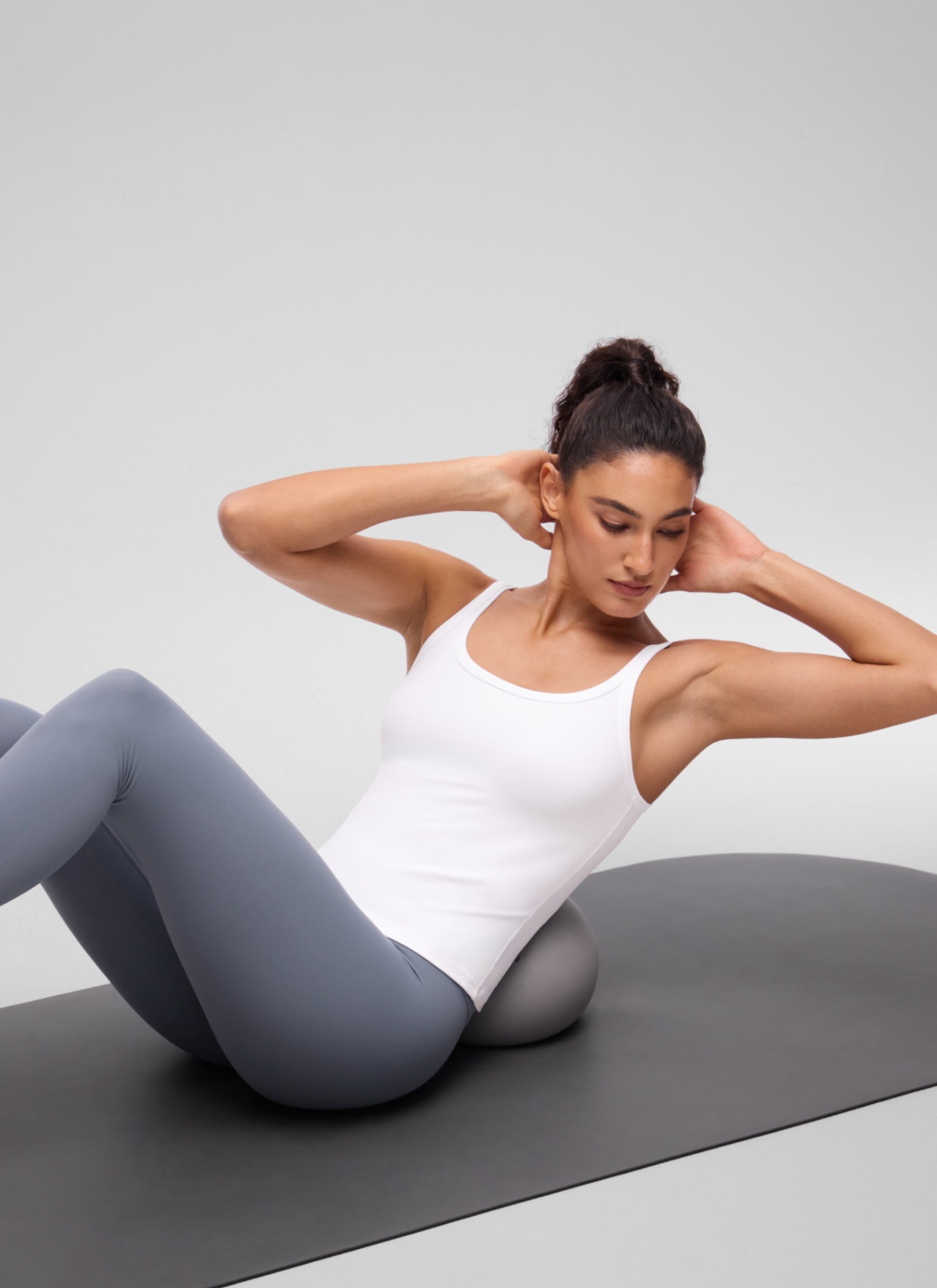 CRZ YOGA Women's Butterluxe Yoga Waist Length U Back Cami Tank White @model_info:V