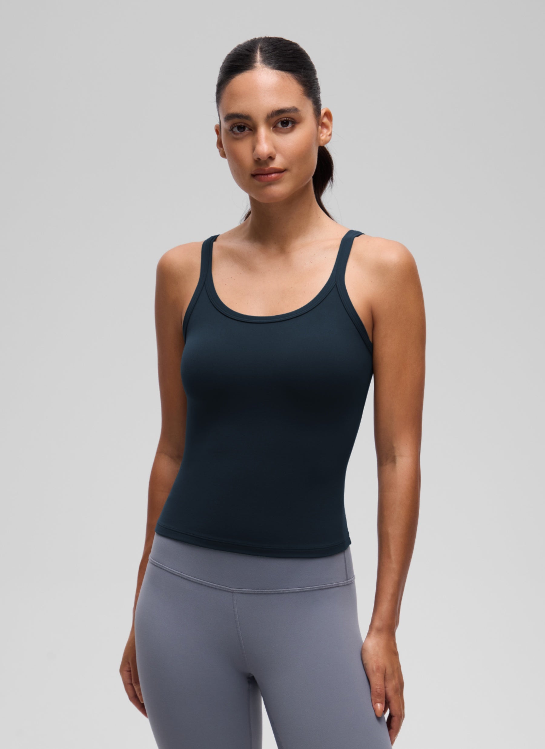 CRZ YOGA Women's Butterluxe Yoga Waist Length U Back Cami Tank True Navy @model_info:A