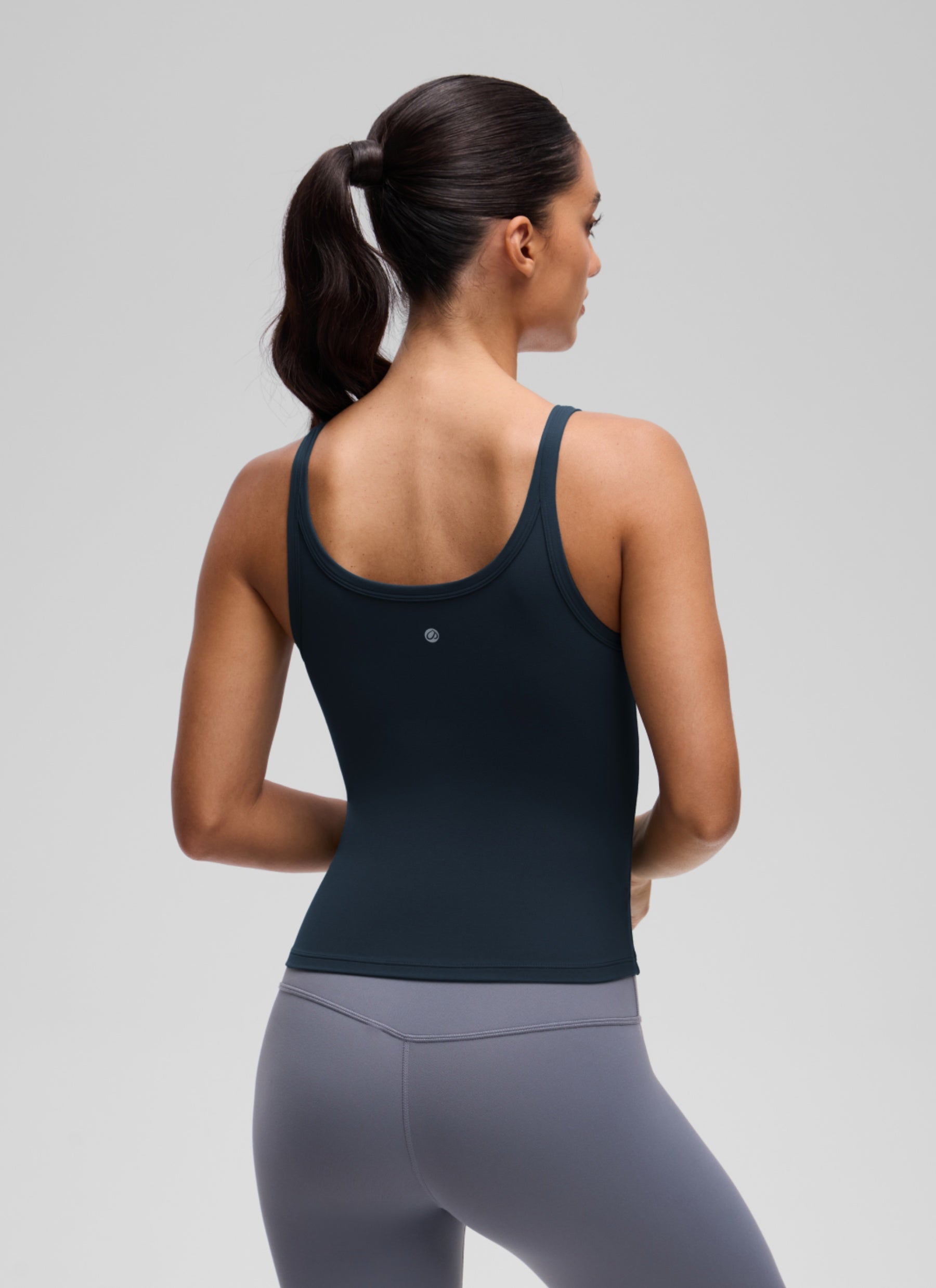 CRZ YOGA Women's Butterluxe Yoga Waist Length U Back Cami Tank True Navy @model_info:A