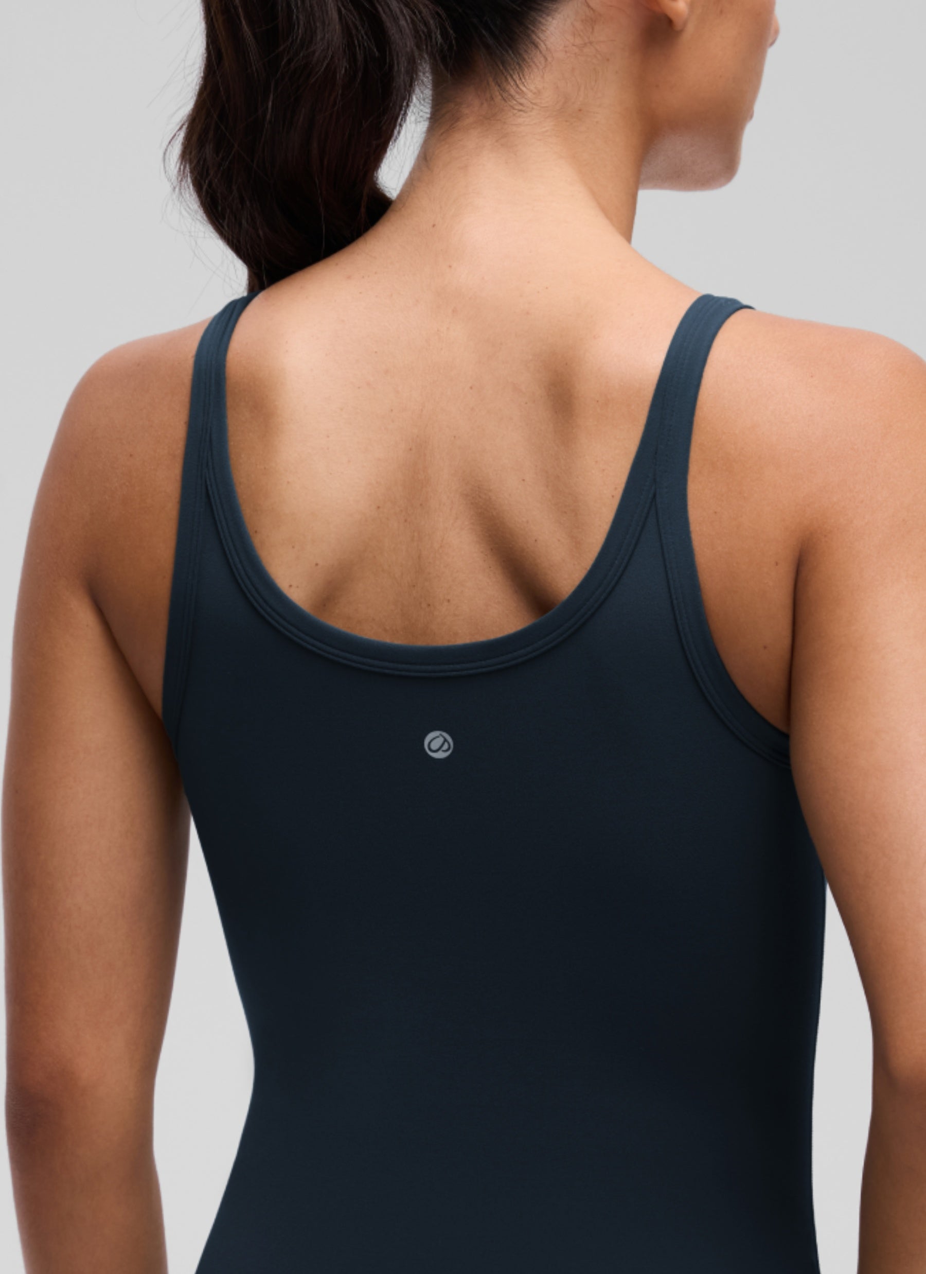 CRZ YOGA Women's Butterluxe Yoga Waist Length U Back Cami Tank True Navy @model_info:A