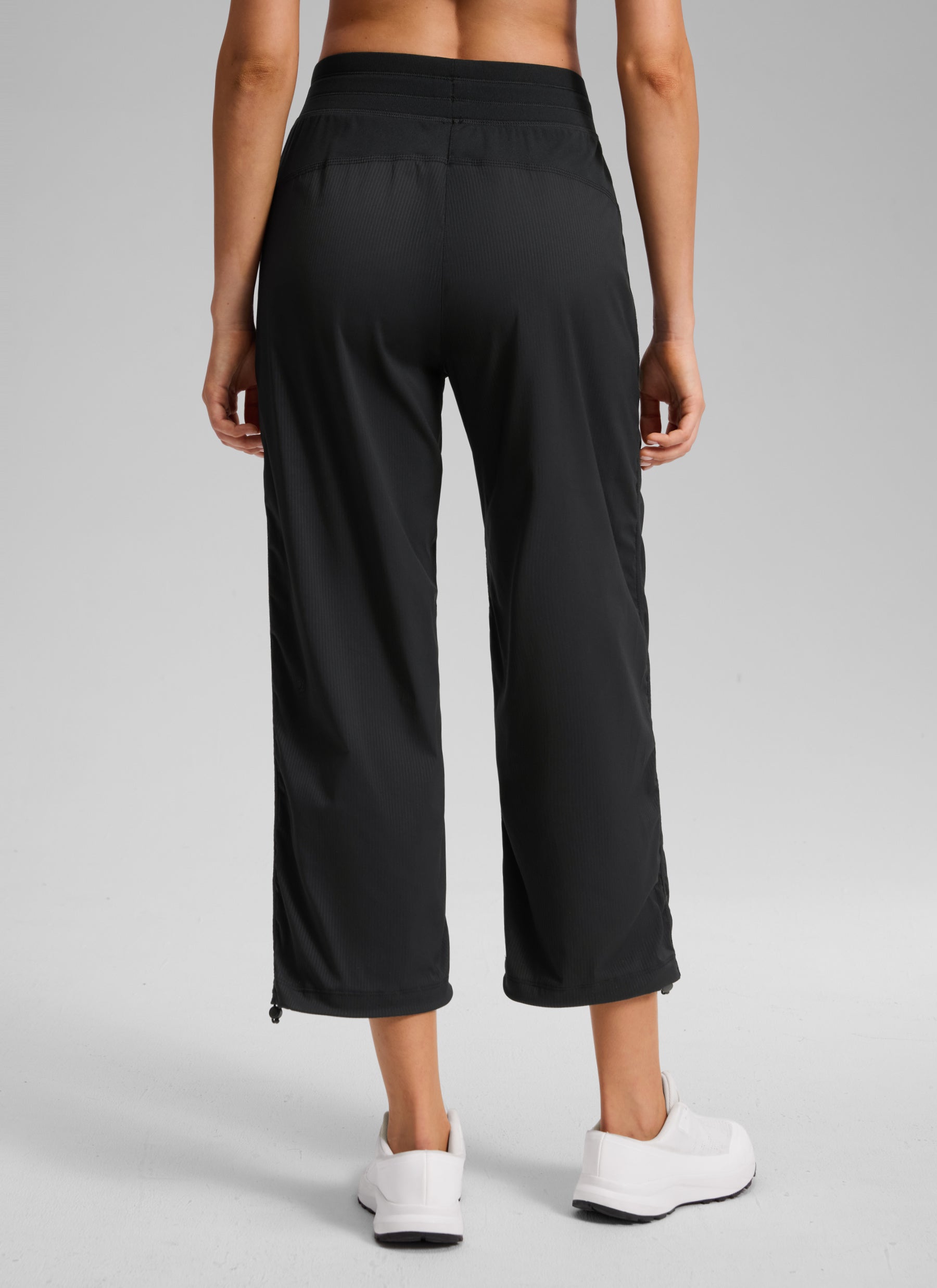 CRZ YOGA Women's Lightweight Drawstring Pocket Straight Leg Pant 24 Black @model_info:K
