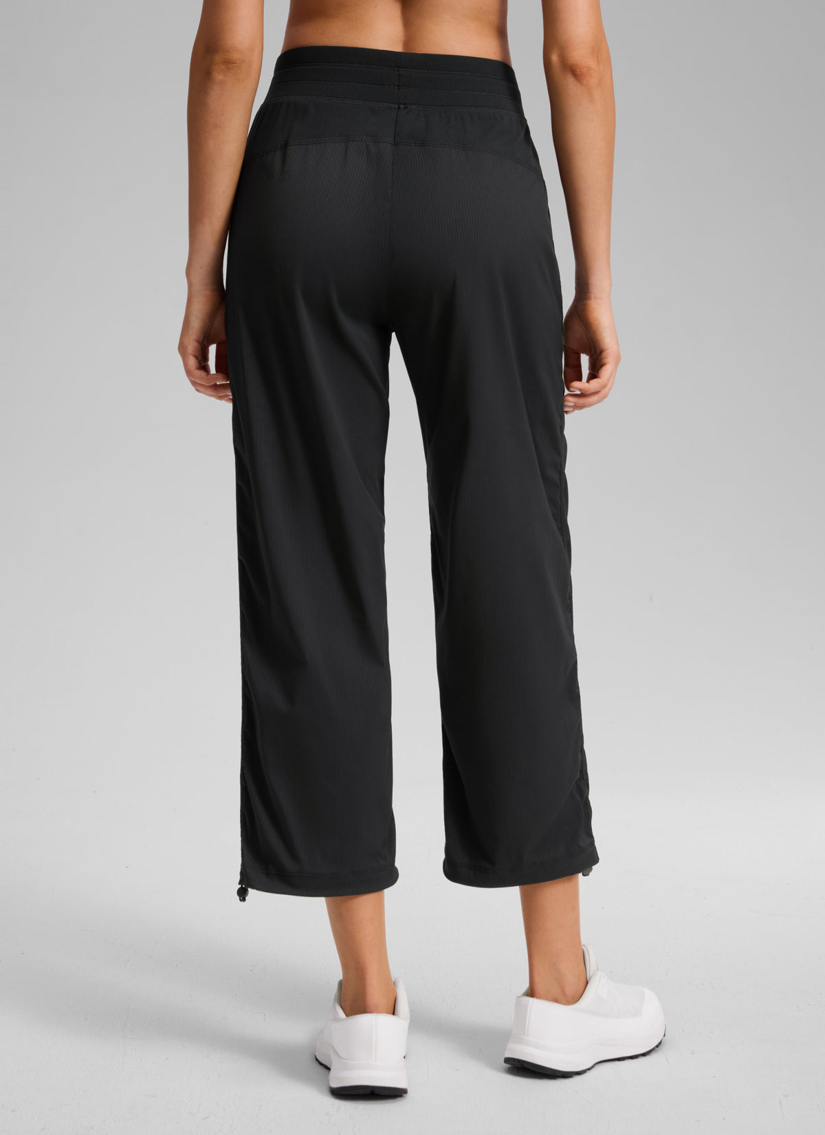 CRZ YOGA Women's Lightweight Drawstring Pocket Straight Leg Pant 24 Black @model_info:K