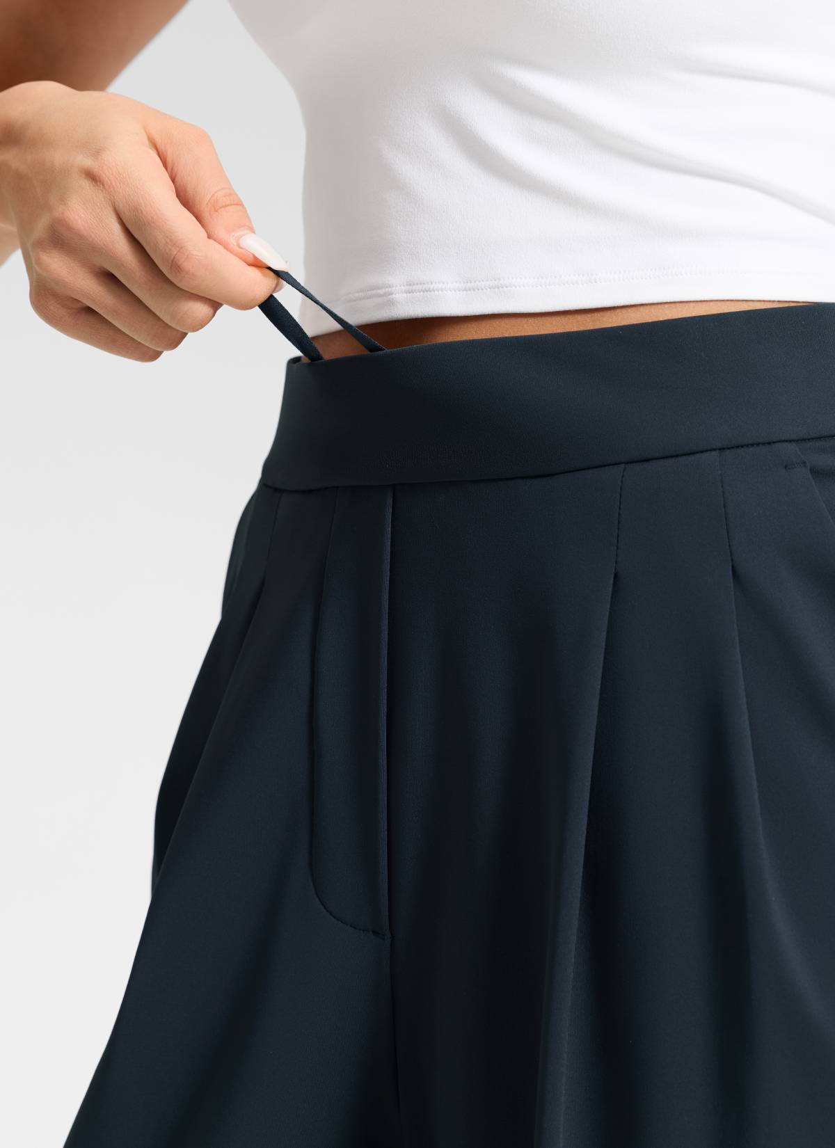 CRZ YOGA Women's Business High Rise Drawstring Pocket Wide Leg Pant True Navy @model_info:Anano
