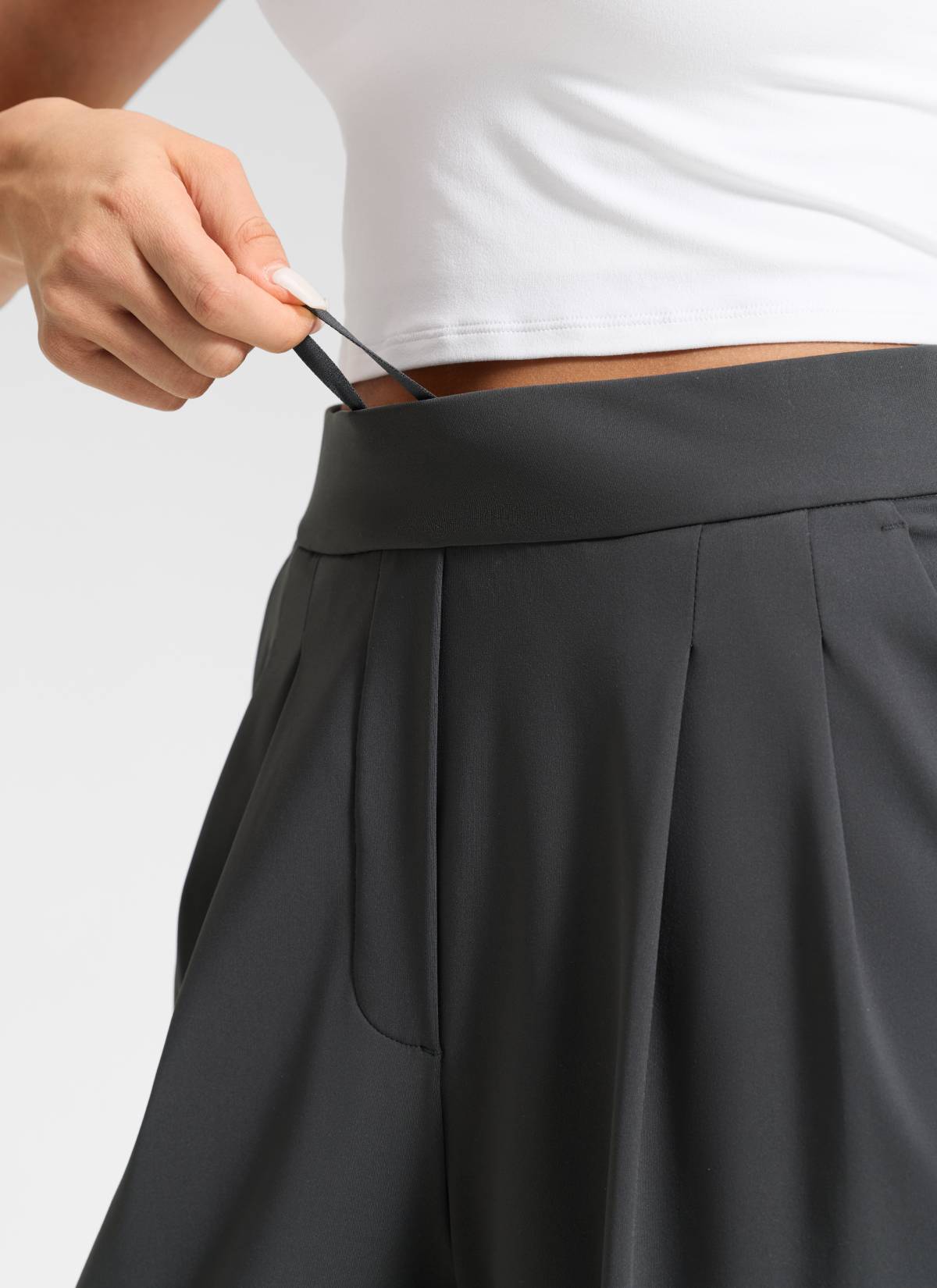 CRZ YOGA Women's Business High Rise Pocket Wide Leg Pleated Pants Ink Gray @model_info:Anano