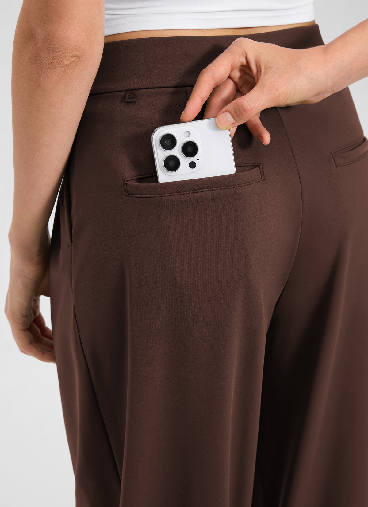 CRZ YOGA Women's Business High Rise Pocket Wide Leg Pleated Pants Lava Brown @model_info:Kerr