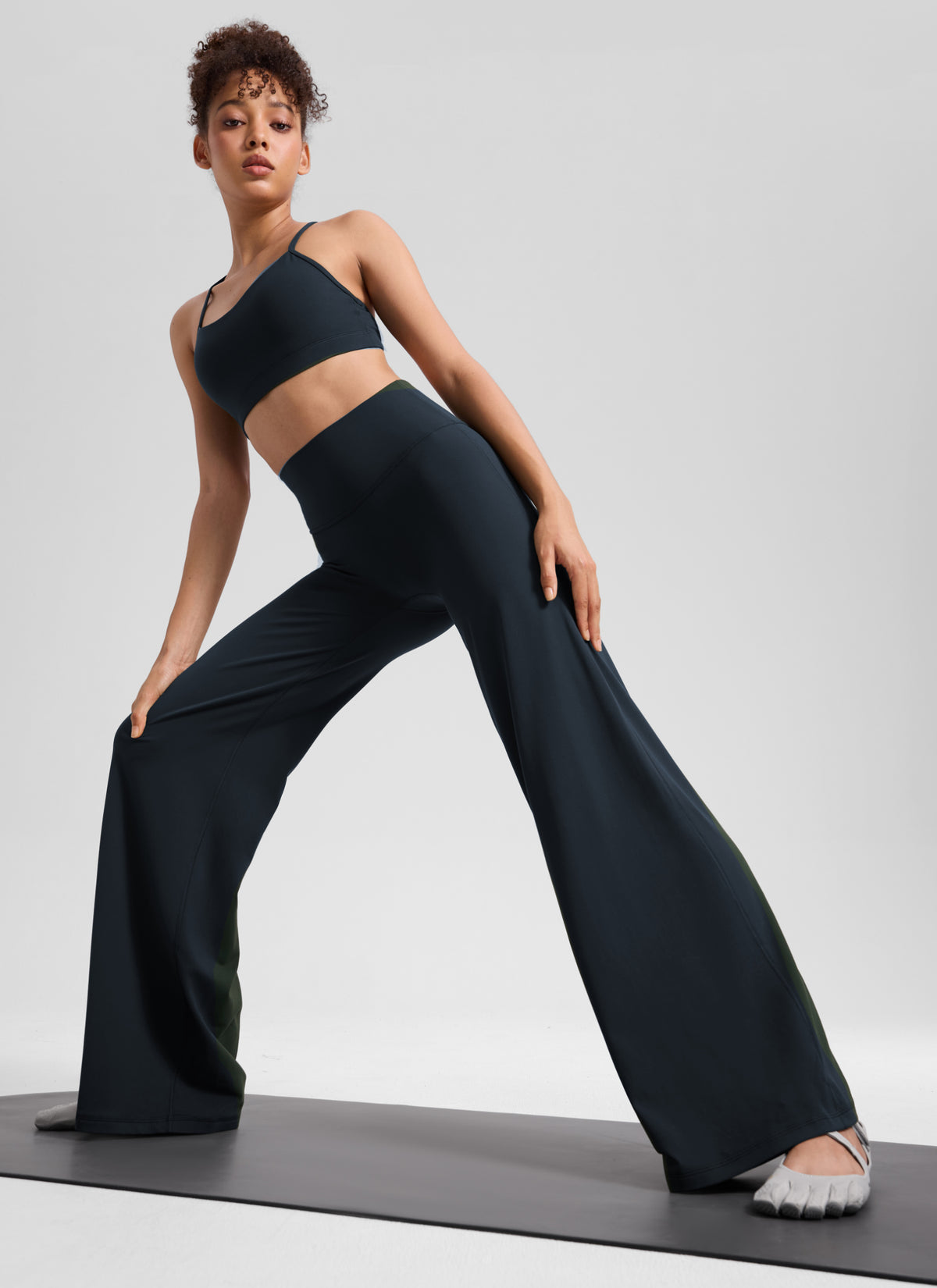 CRZ YOGA Women's Softretch Workout No Front Seam Wide Leg Pant 28