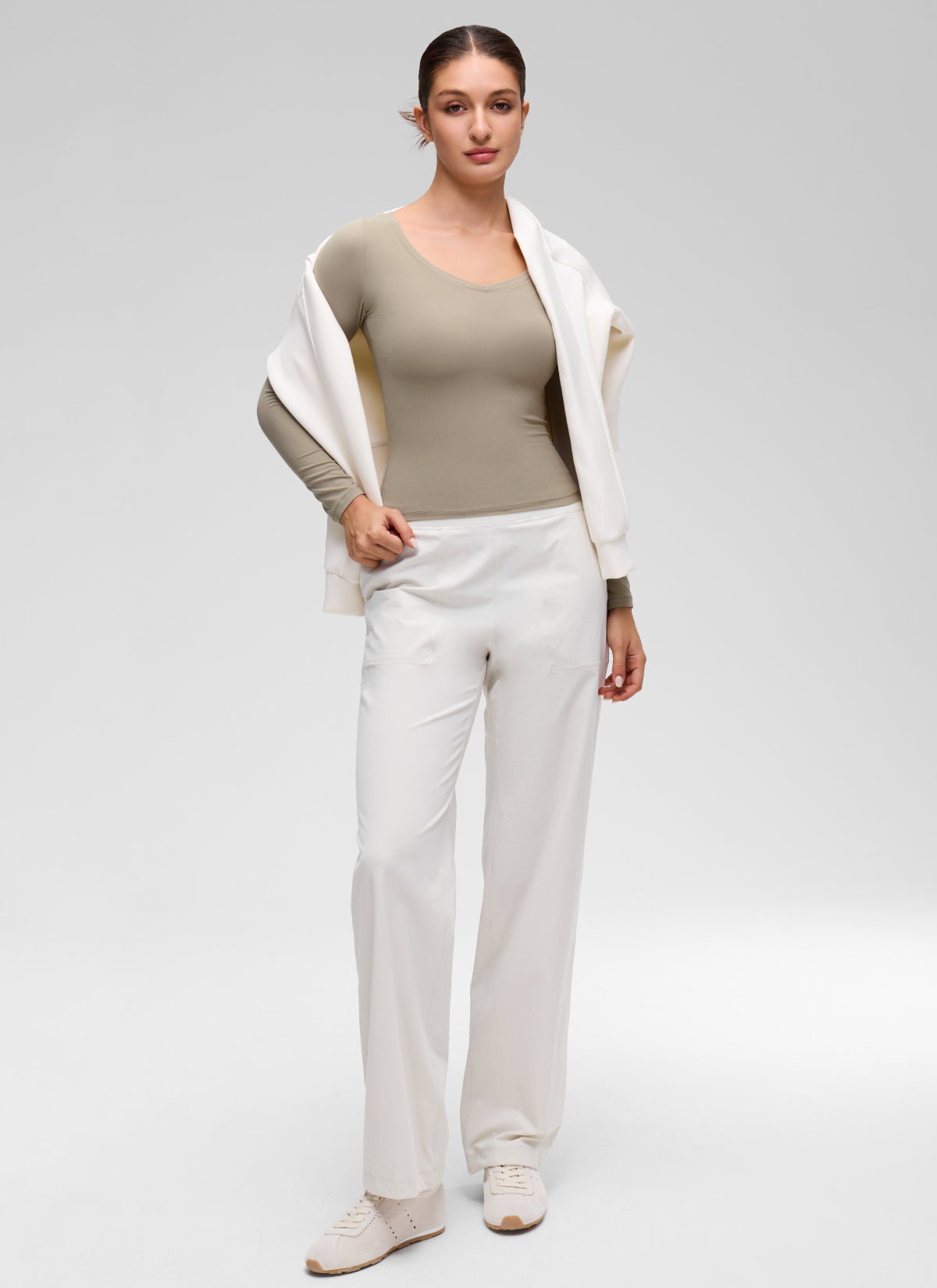 CRZ YOGA Women's Softembrace Casual V Neck Waist Length Long Sleeve Oak @model_info:Inga