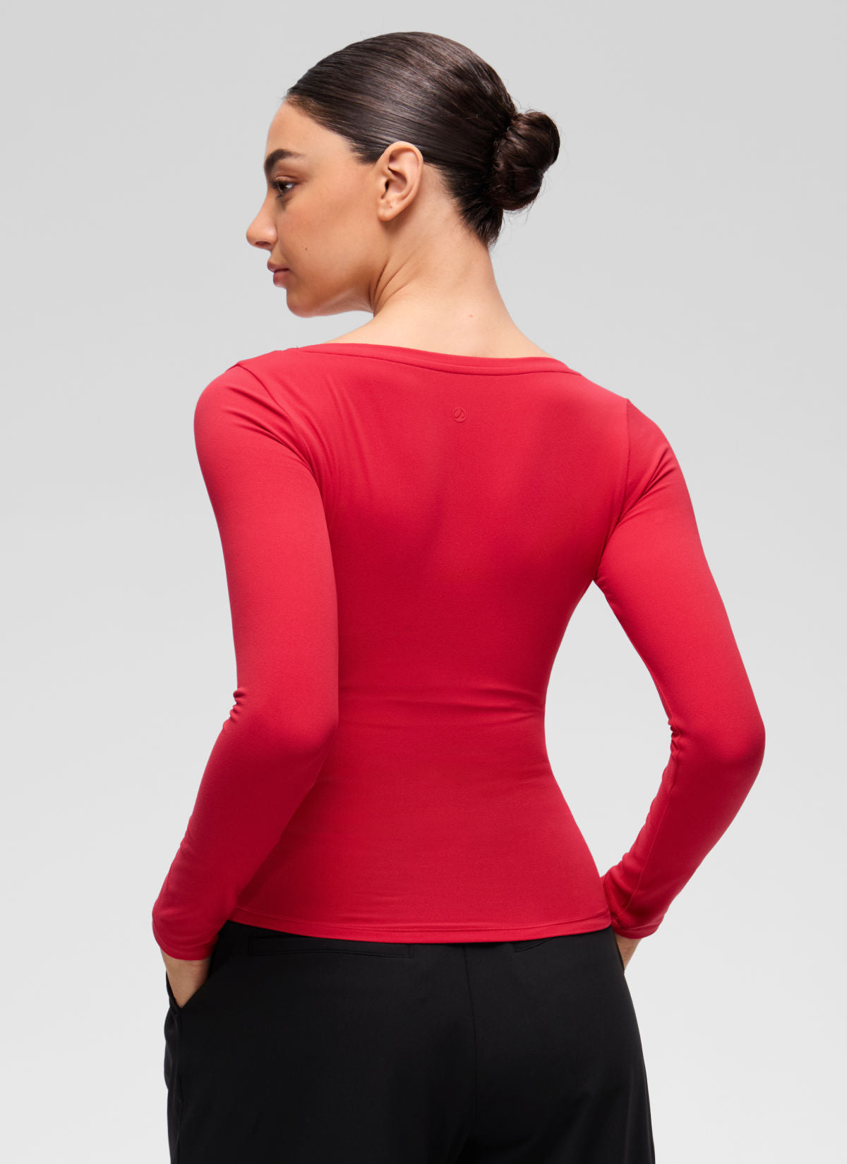 CRZ YOGA Women's Softembrace Casual V Neck Waist Length Long Sleeve Aurora Red @model_info:Anano