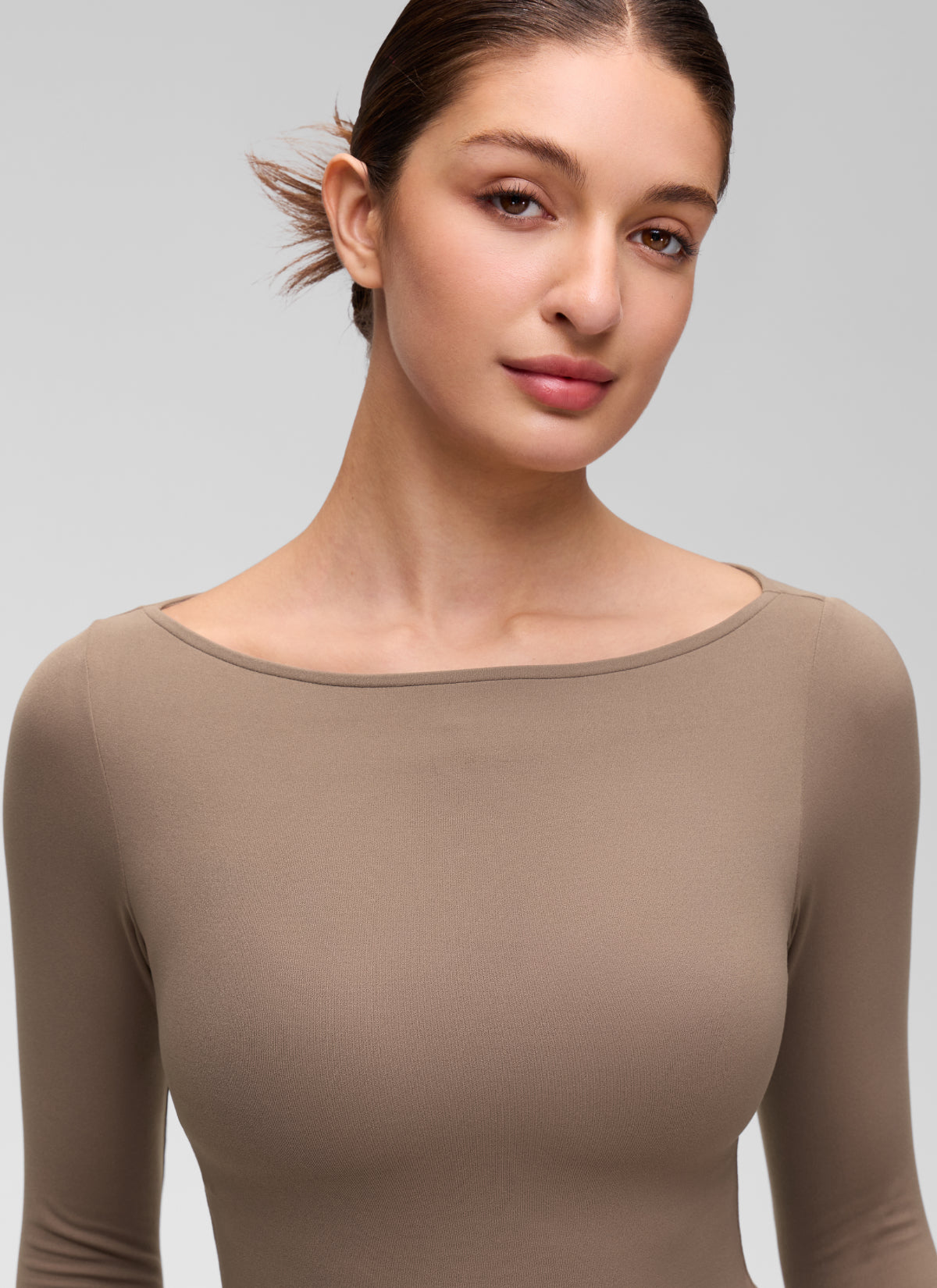 CRZ YOGA Women's Softembrace Casual Boat Neck Waist Length Long Sleeve Brown Purple @model_info:Inga