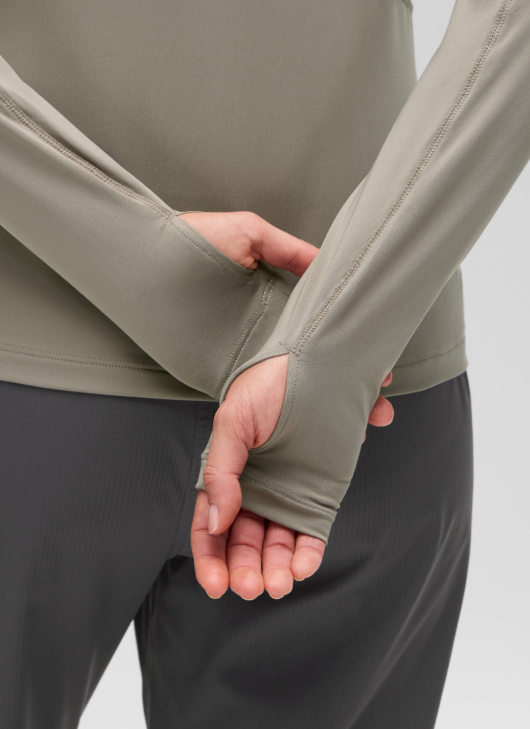 CRZ YOGA Women's UPF 50+ Long Sleeve Sun Hoodie Warm Ash Grey @model_info:G