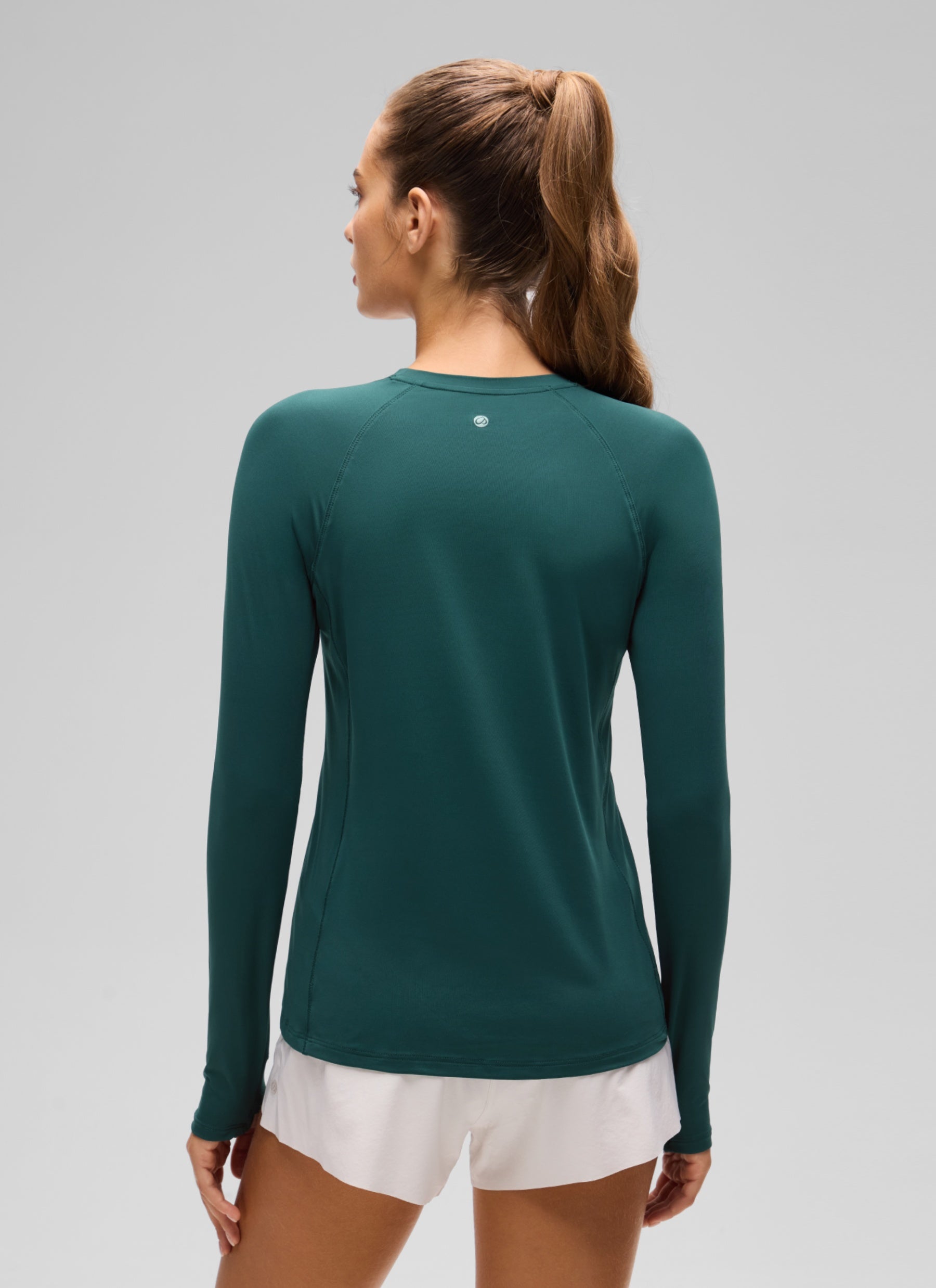 CRZ YOGA Women's Lightweight Sun Shirt Long Sleeve Tops UPF 50+ Forest Green @model_info:T