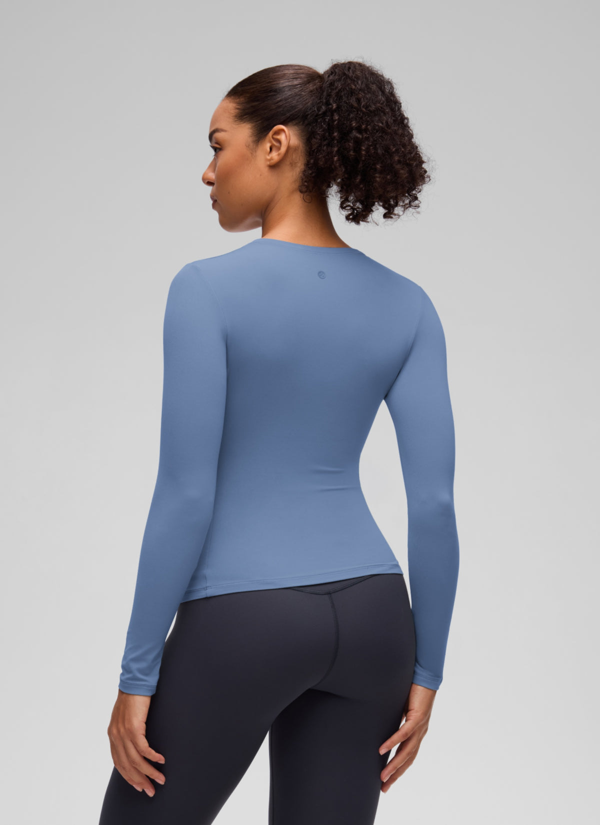 CRZ YOGA Women's Crew Neck Tight Fit Long Sleeve Shirts Casual Tee Oasis Blue @model_info:F