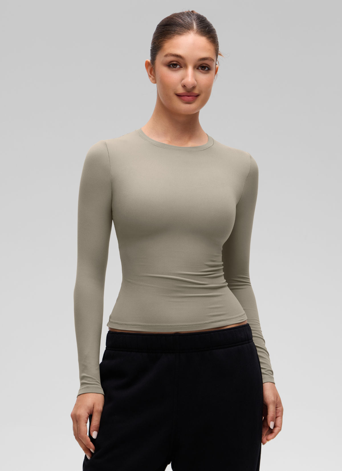 CRZ YOGA Women's Crew Neck Tight Fit Long Sleeve Shirts Casual Tee Warm Ash Grey @model_info:Inga