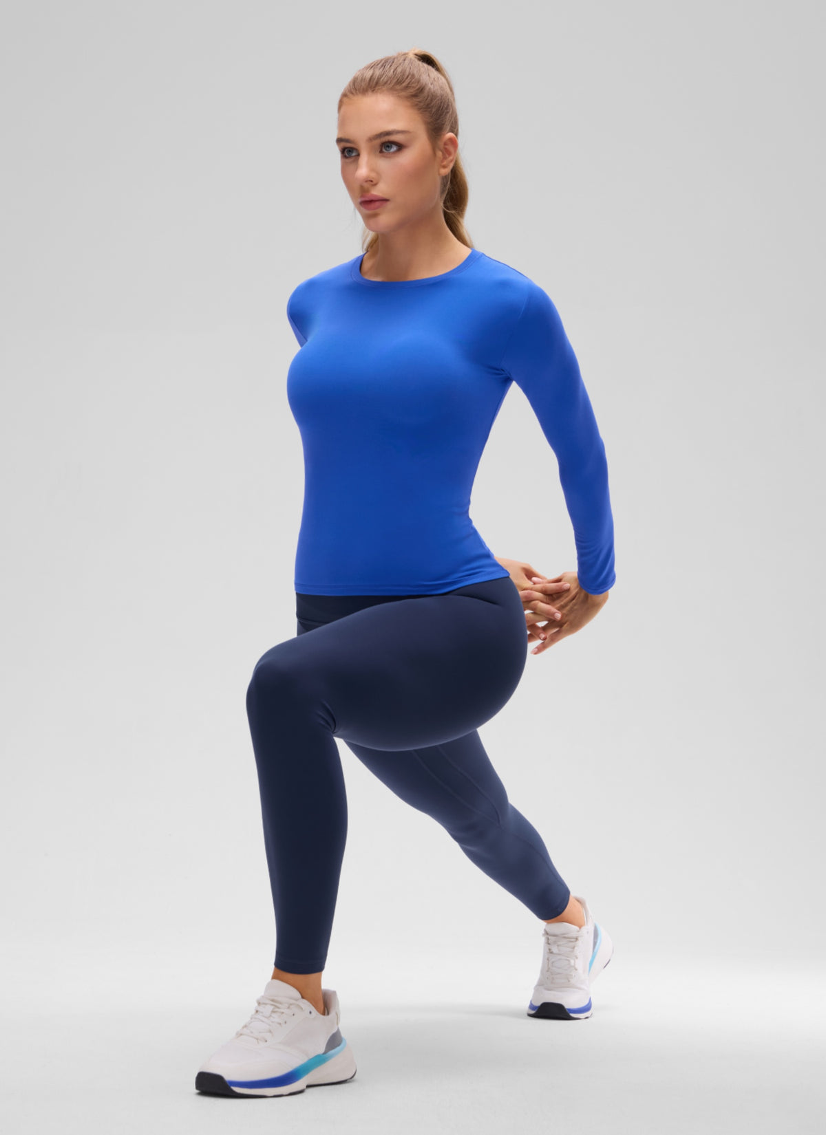 CRZ YOGA Women's Crew Neck Tight Fit Long Sleeve Shirts Casual Tee Sparkle Blue @model_info:A