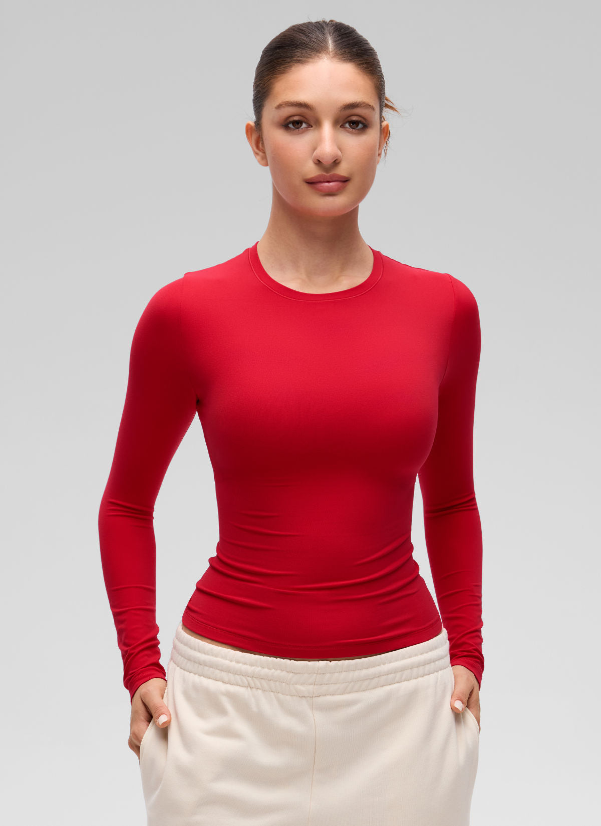 CRZ YOGA Women's Crew Neck Tight Fit Long Sleeve Shirts Casual Tee Red Chili @model_info:Inga